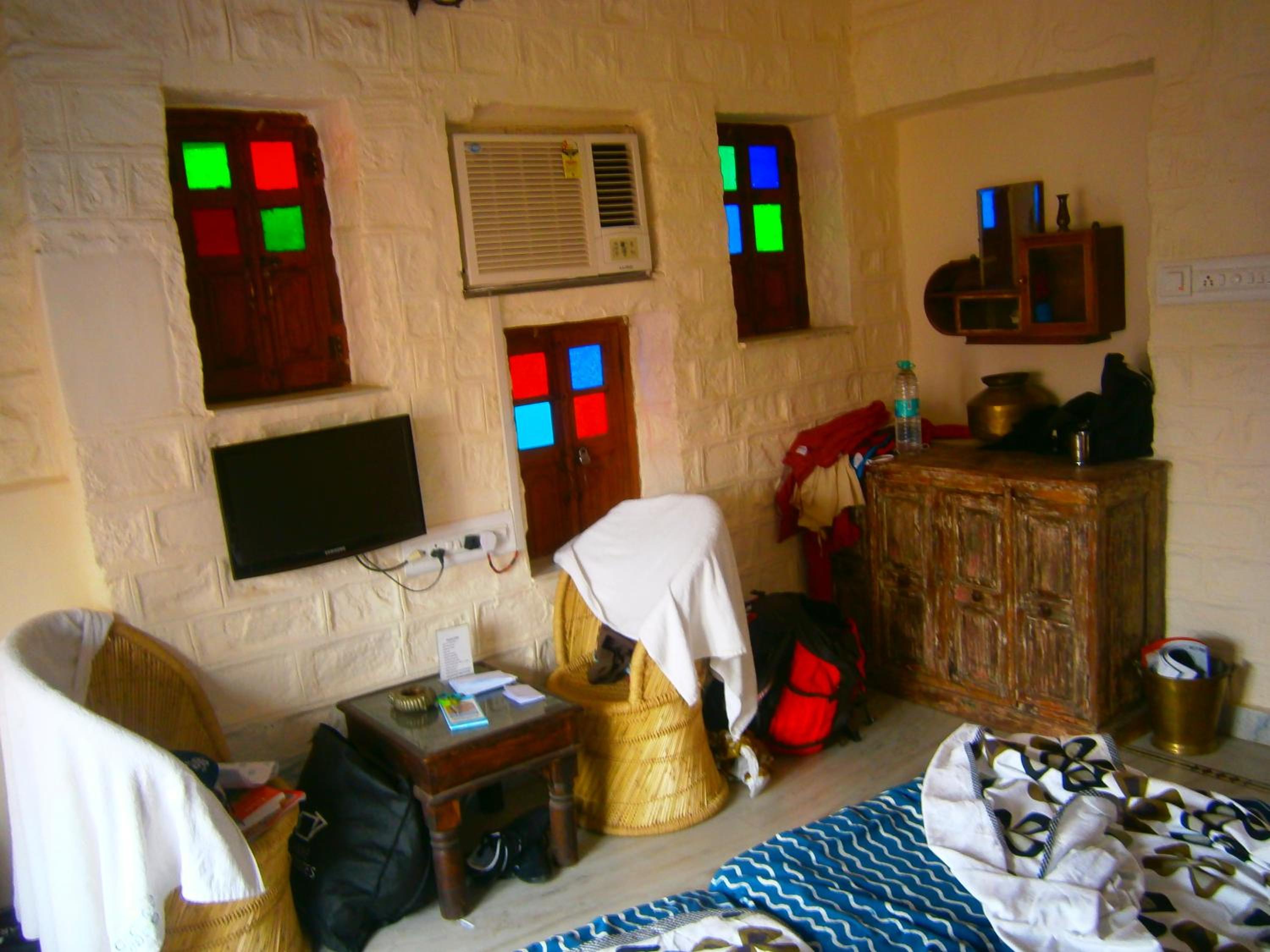Junior Suite with Balcony - Photo 9