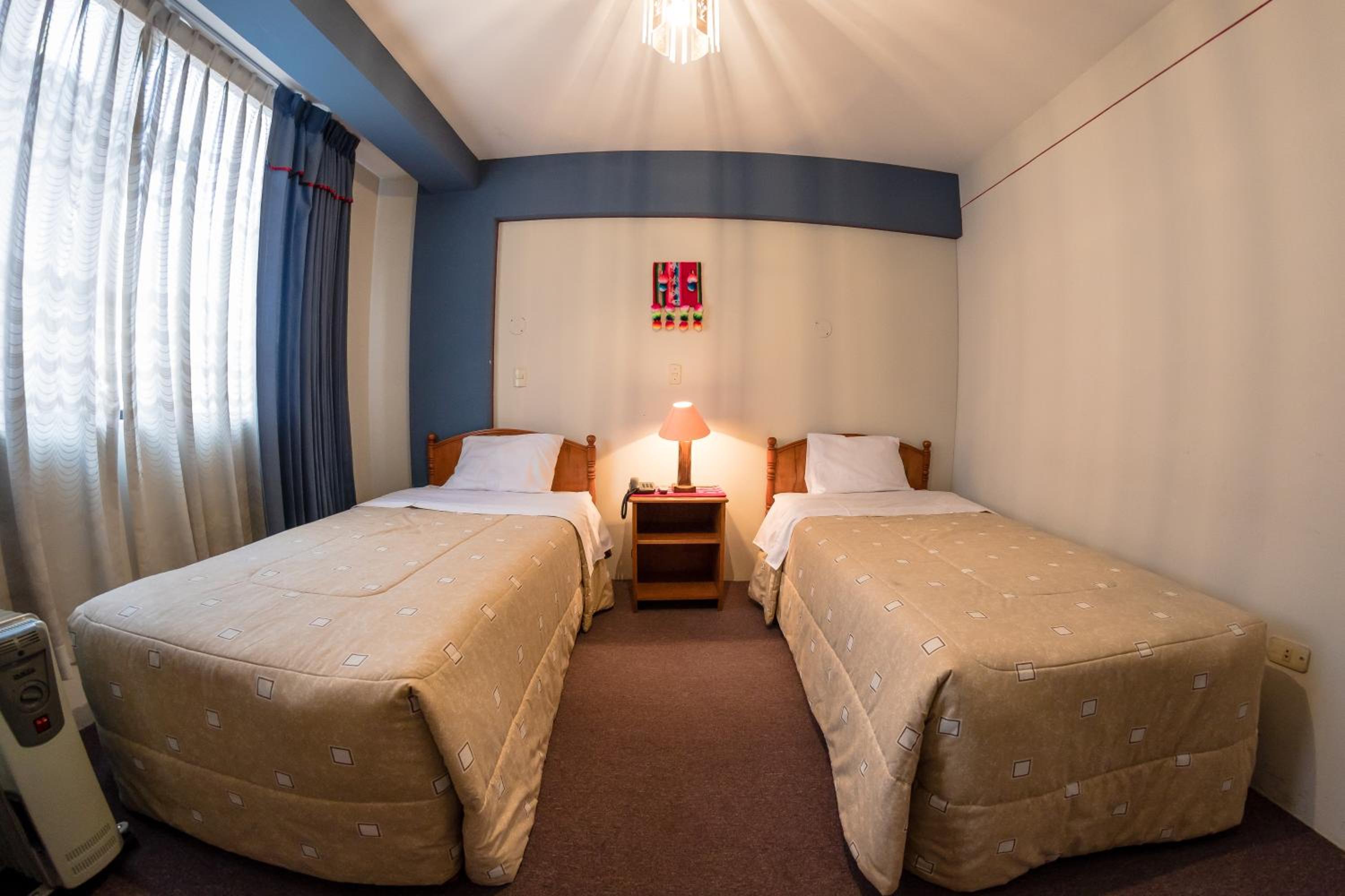 Twin Room with Private Bathroom photo 2
