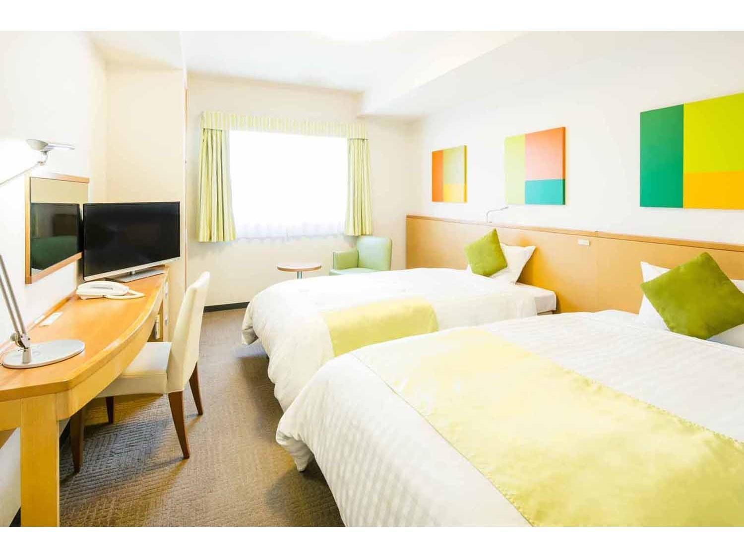 Twin Room - Non-Smoking photo 1