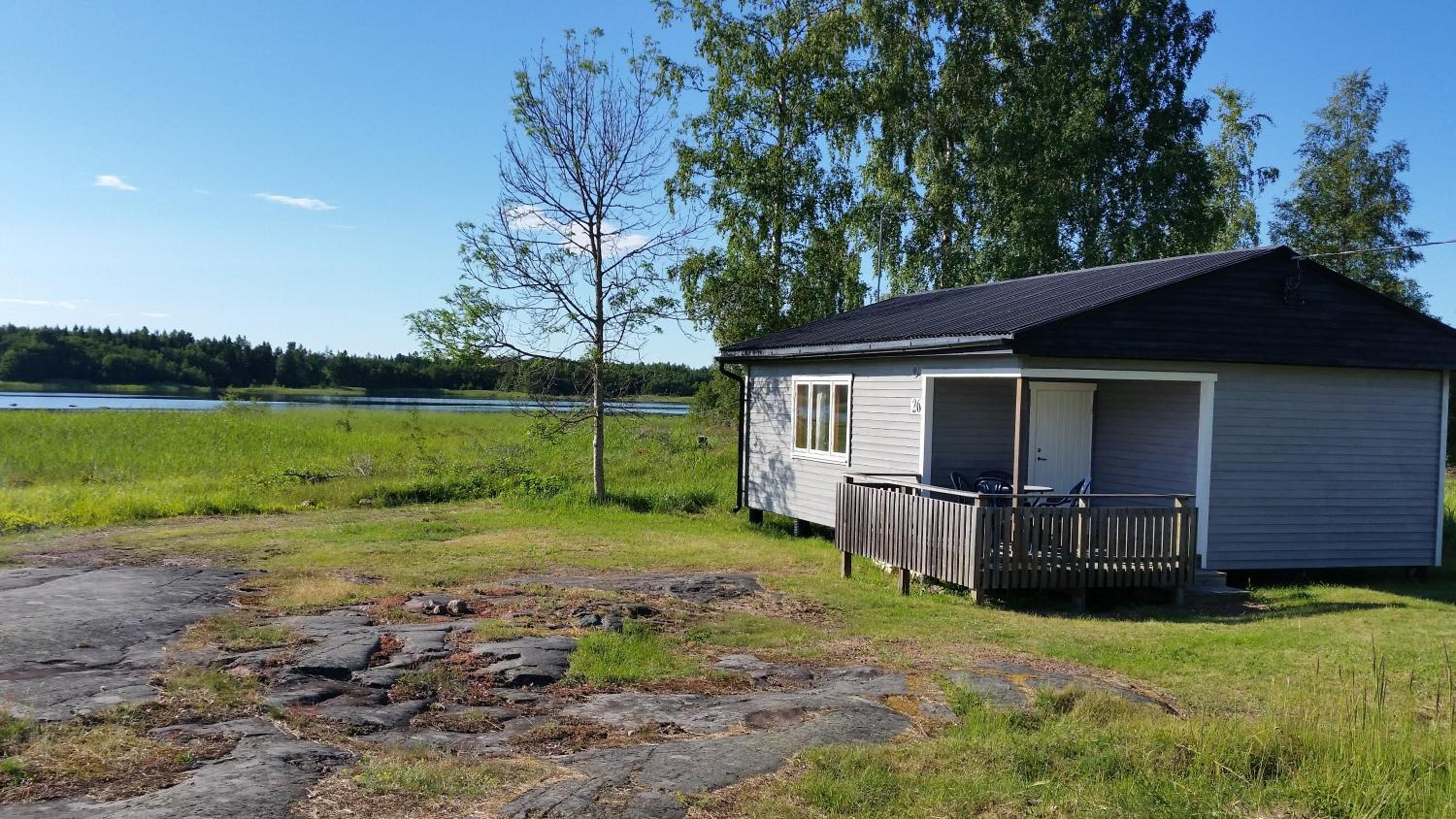 Two-Bedroom Cottage - Photo 4