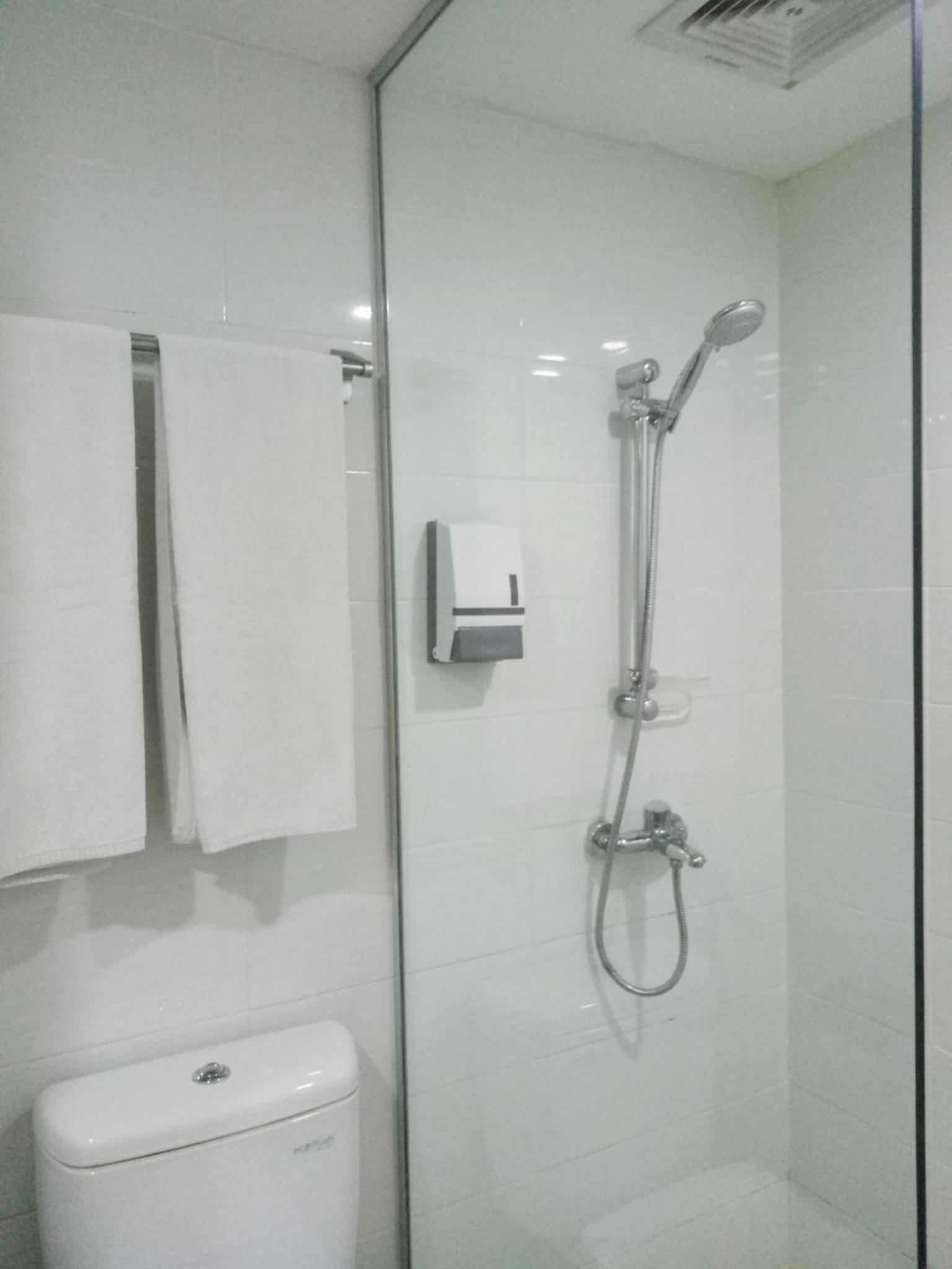 Standard Double or Twin Room photo 2