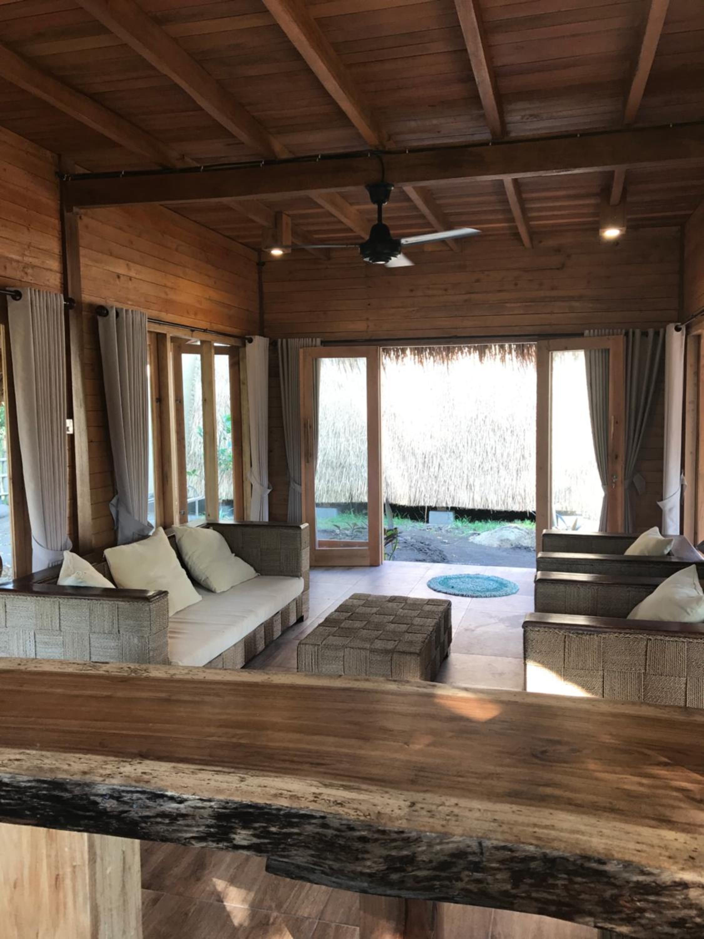King Suite with Balcony - Photo 15