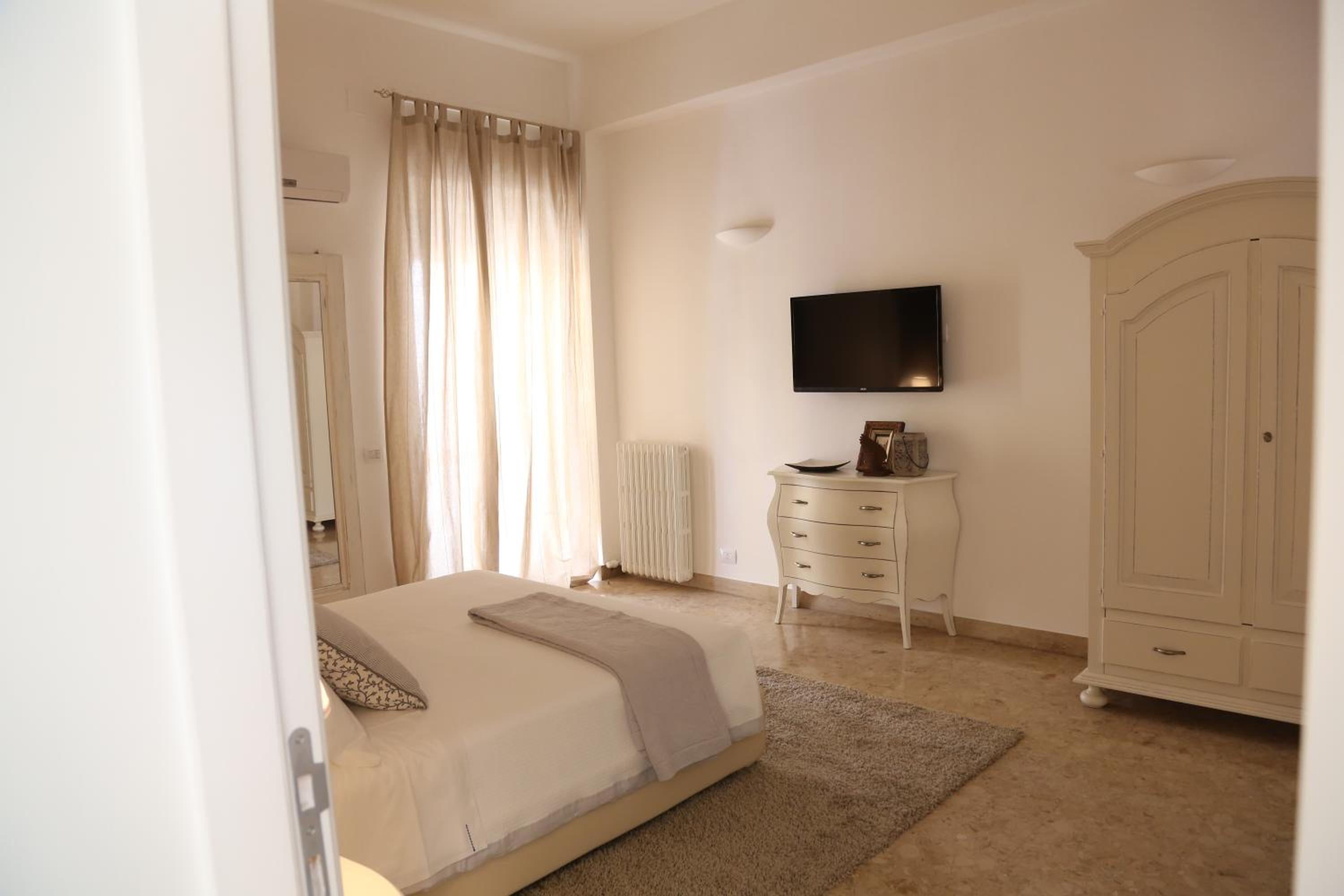 Double Room with Balcony photo 3