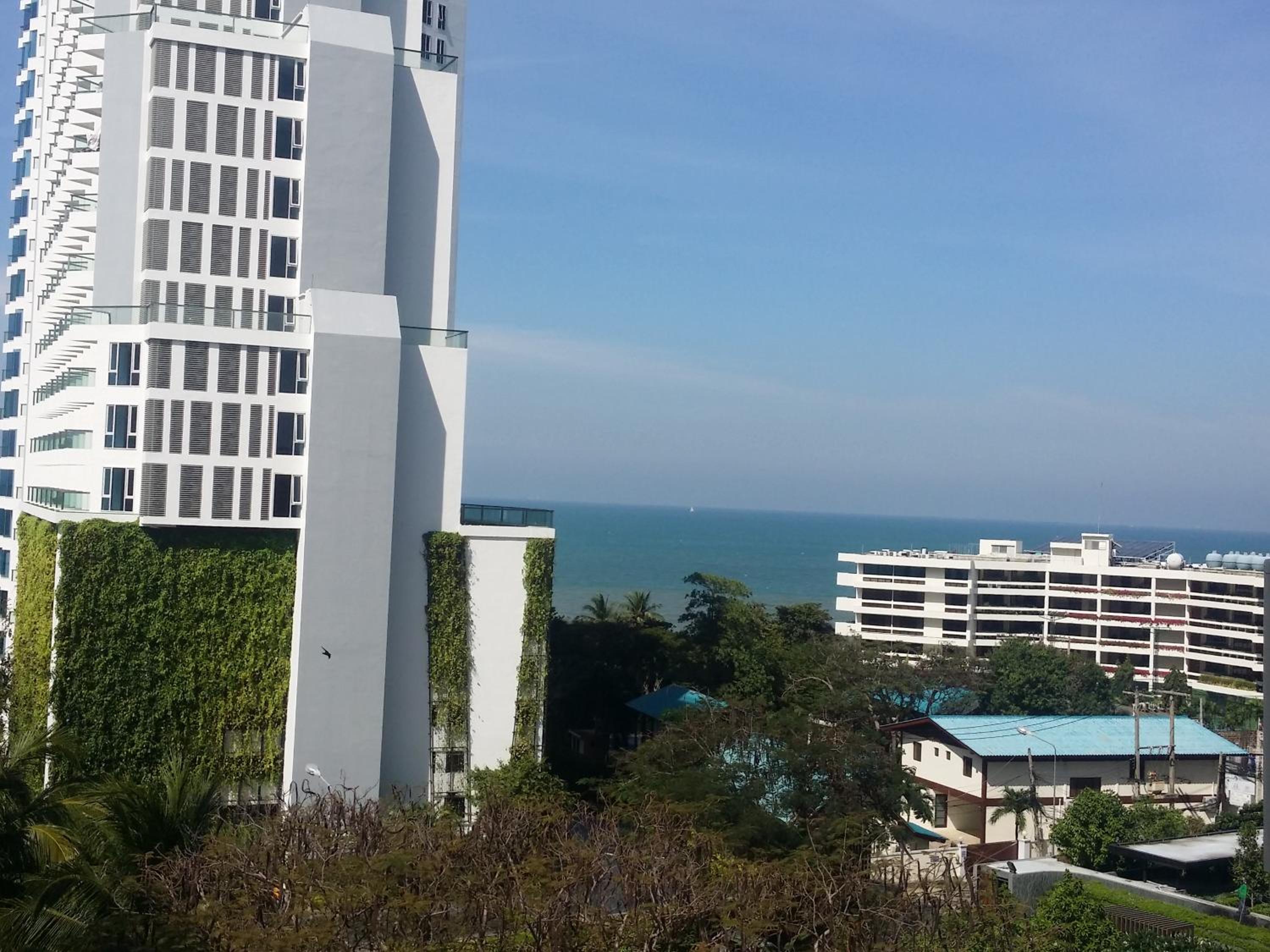 Apartment with Sea View - Photo 7