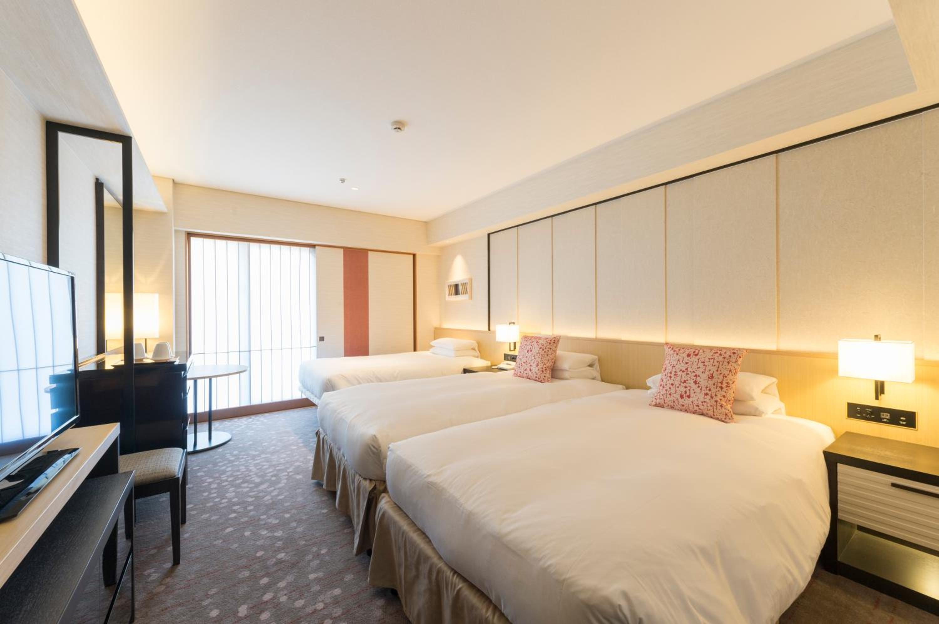 Premium Hollywood Twin Room with Fitness Center Access - Non-Smoking - Photo 7
