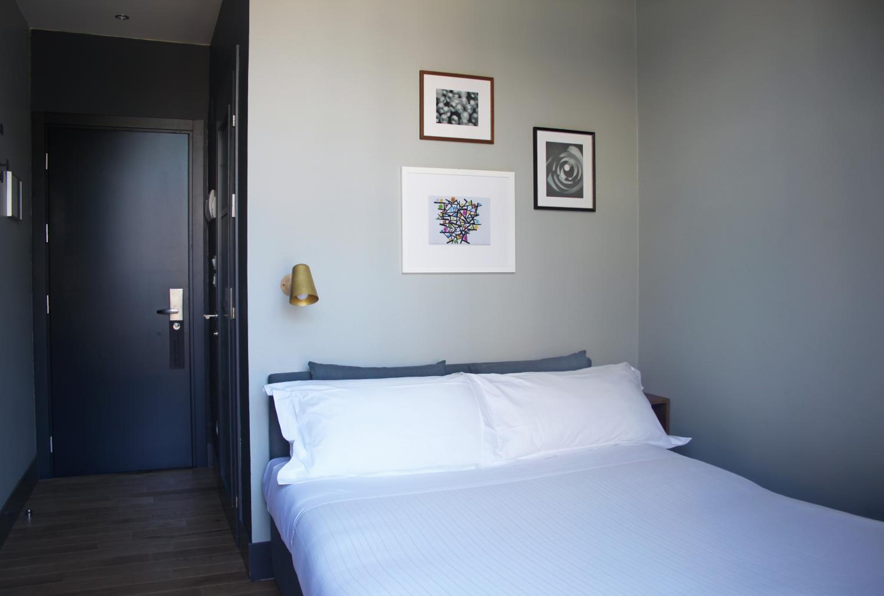 Single Room without Window