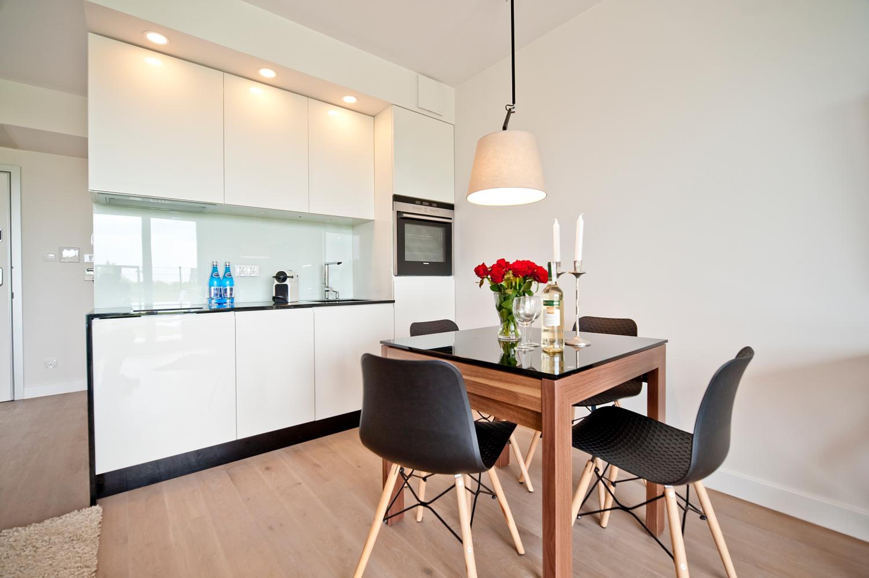 Studio Apartment with Terrace - 24/A5 Abrahama Street photo 3