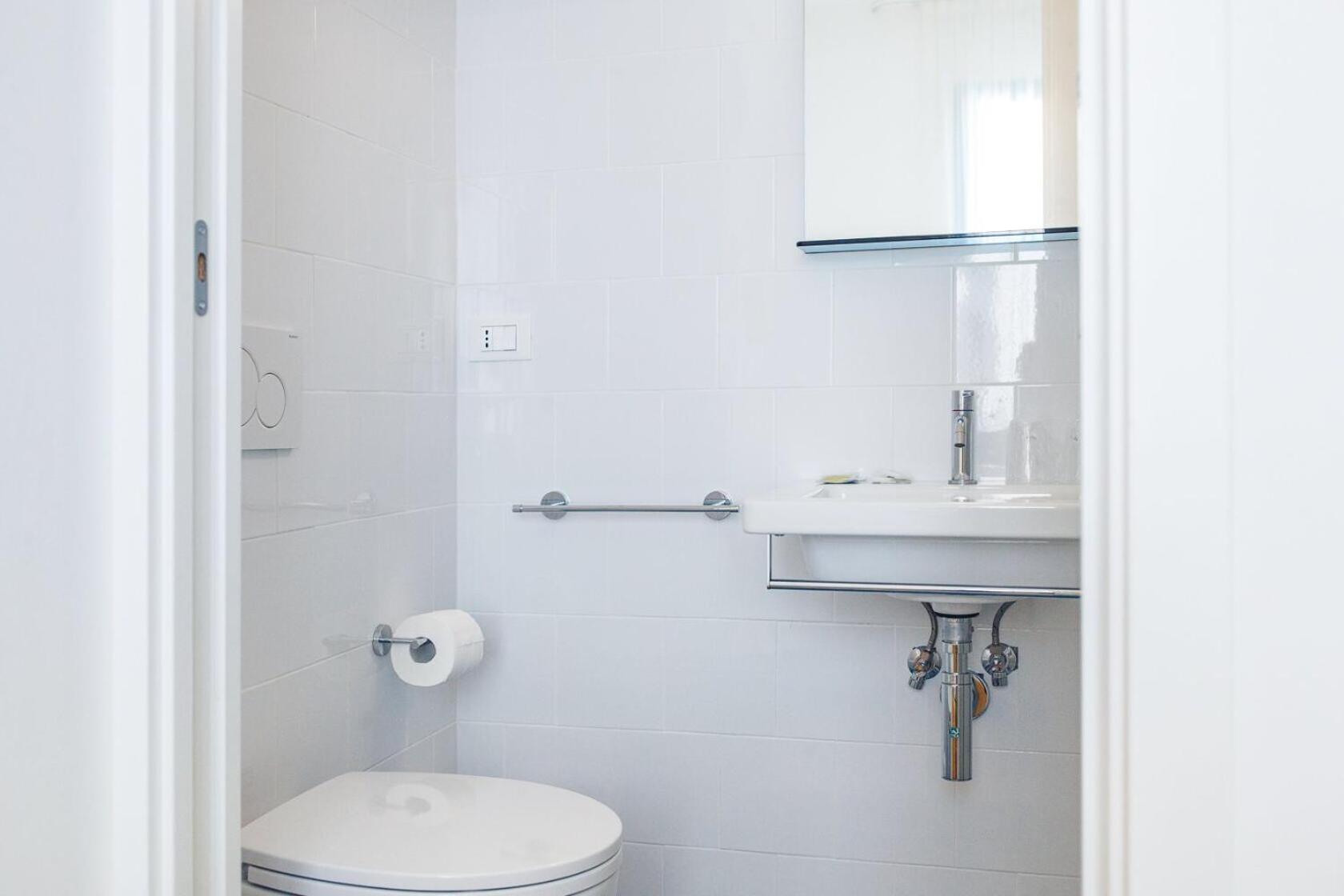 Double Room with Private Bathroom photo 3