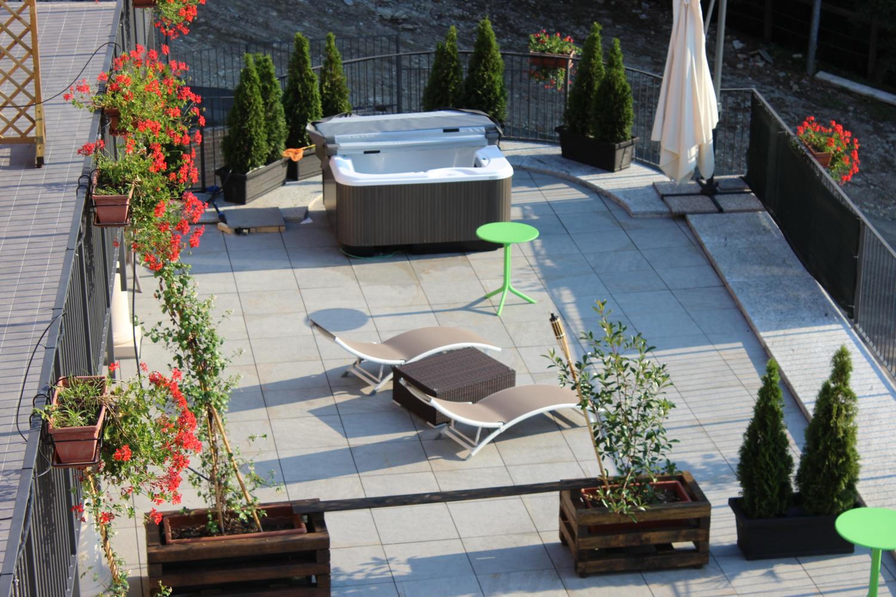 Suite with Hot Tub