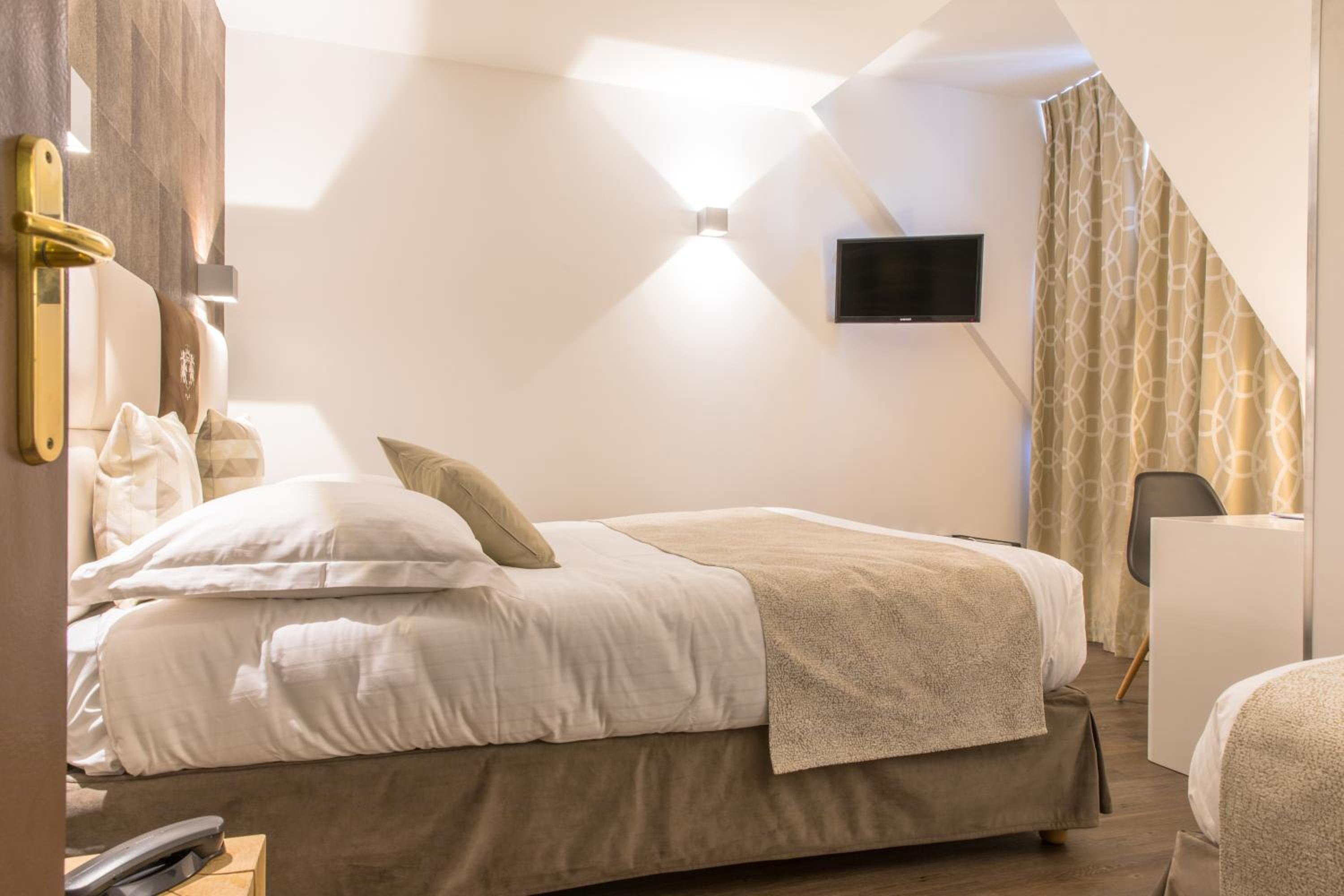 Triple Room - Photo 2
