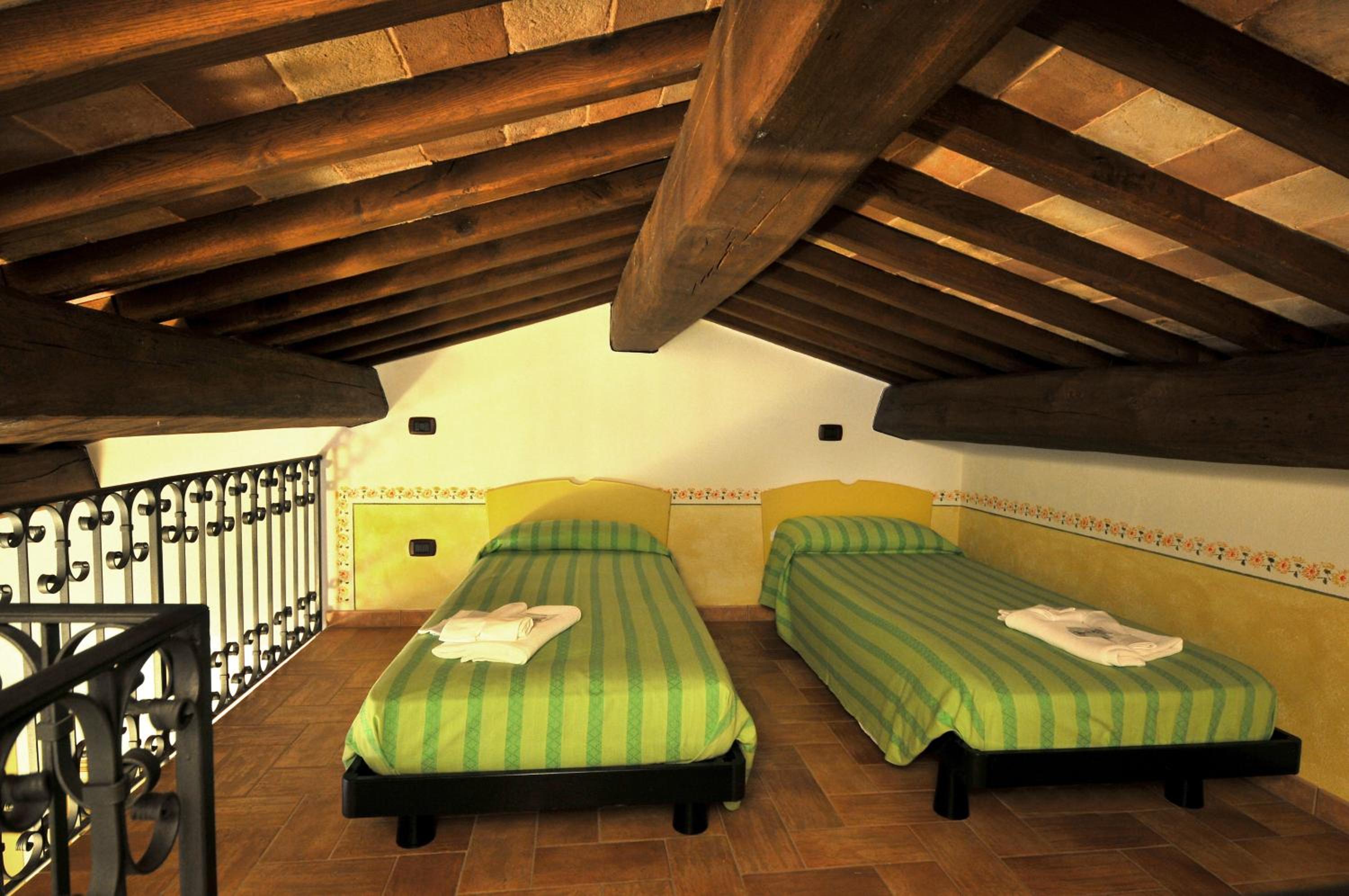 One-Bedroom Apartment - Photo 9