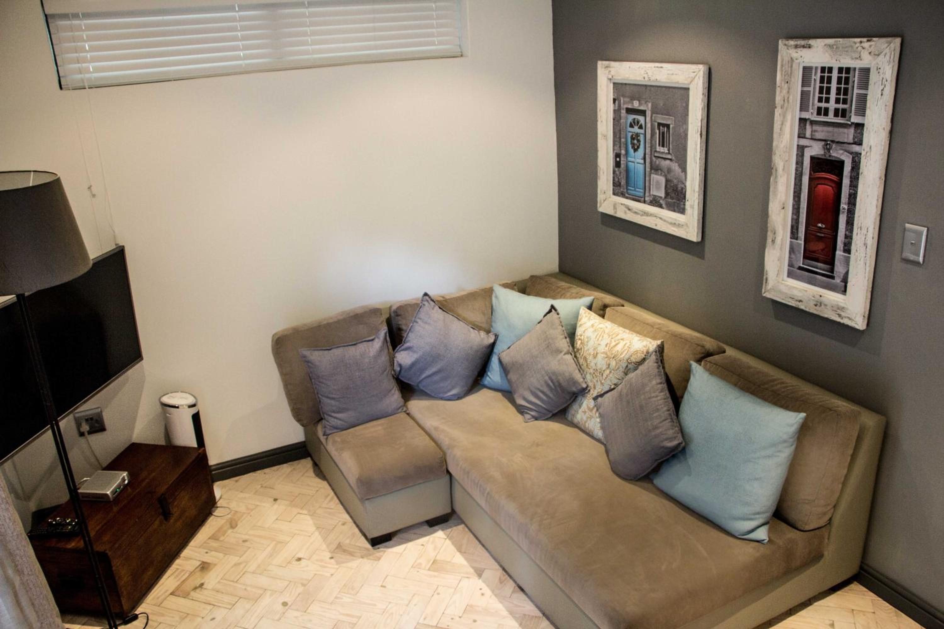 Suite with Kitchen - Photo 3