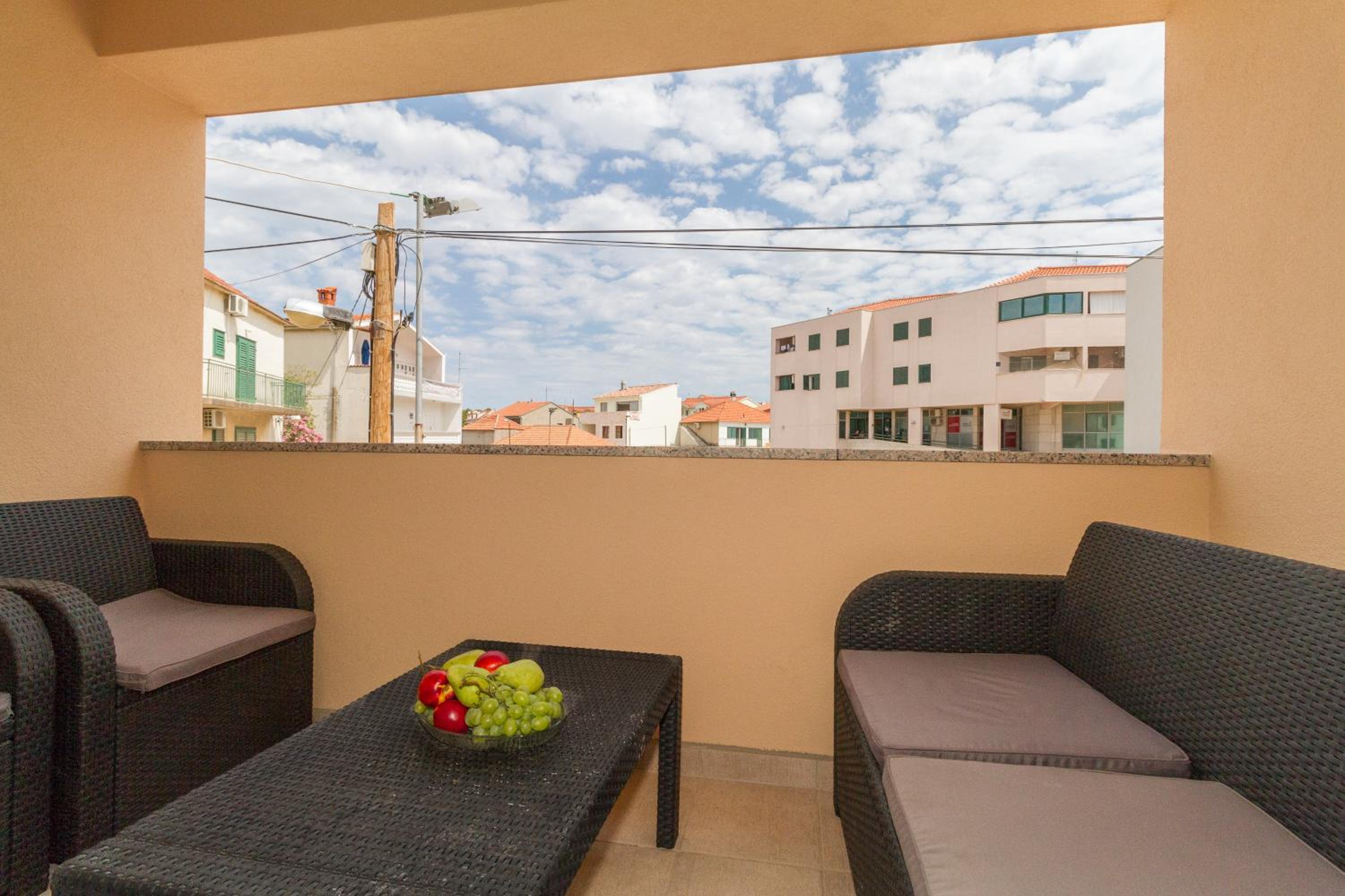 Apartment with Balcony photo 1