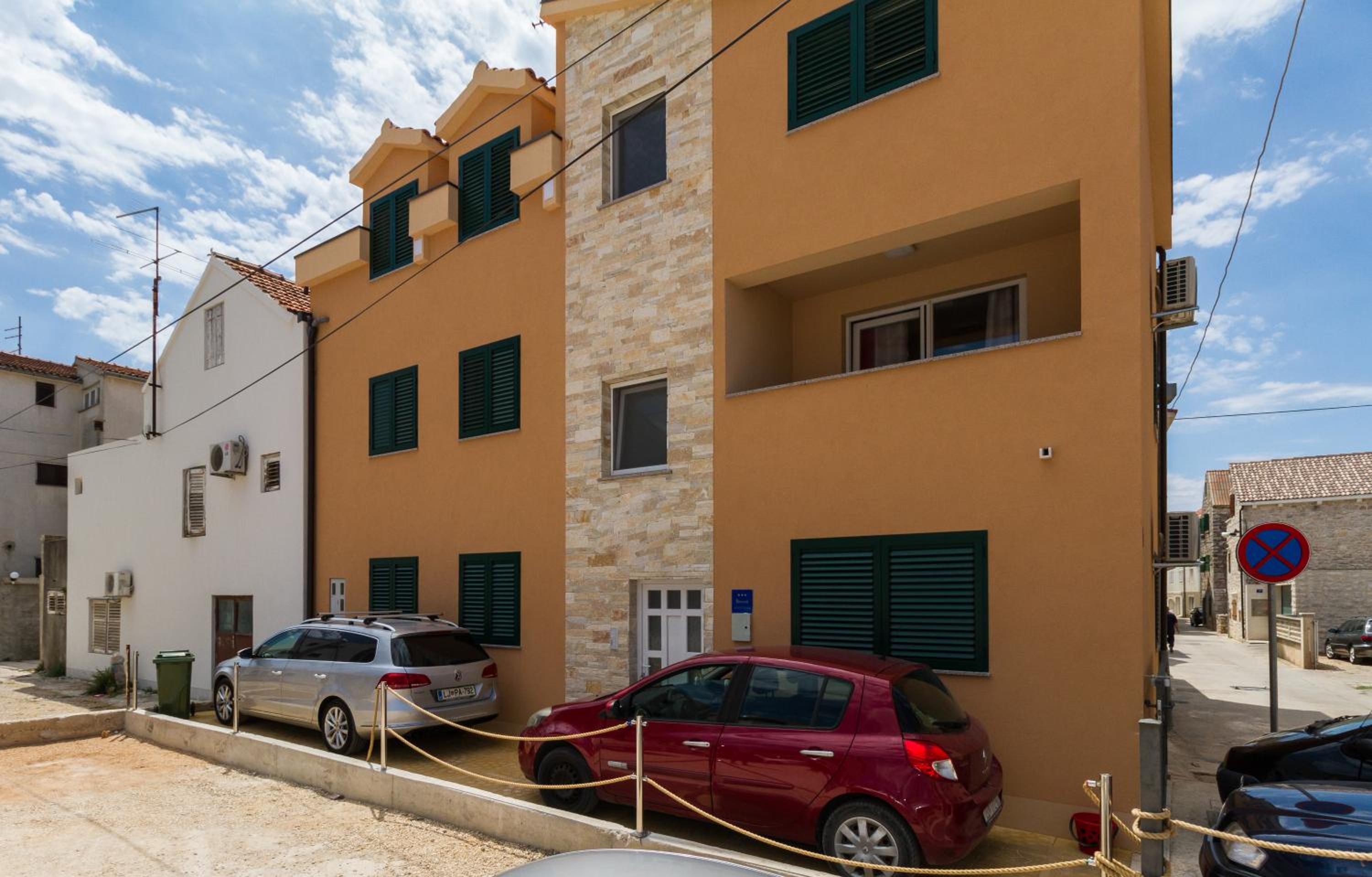 Superior Apartment photo 1