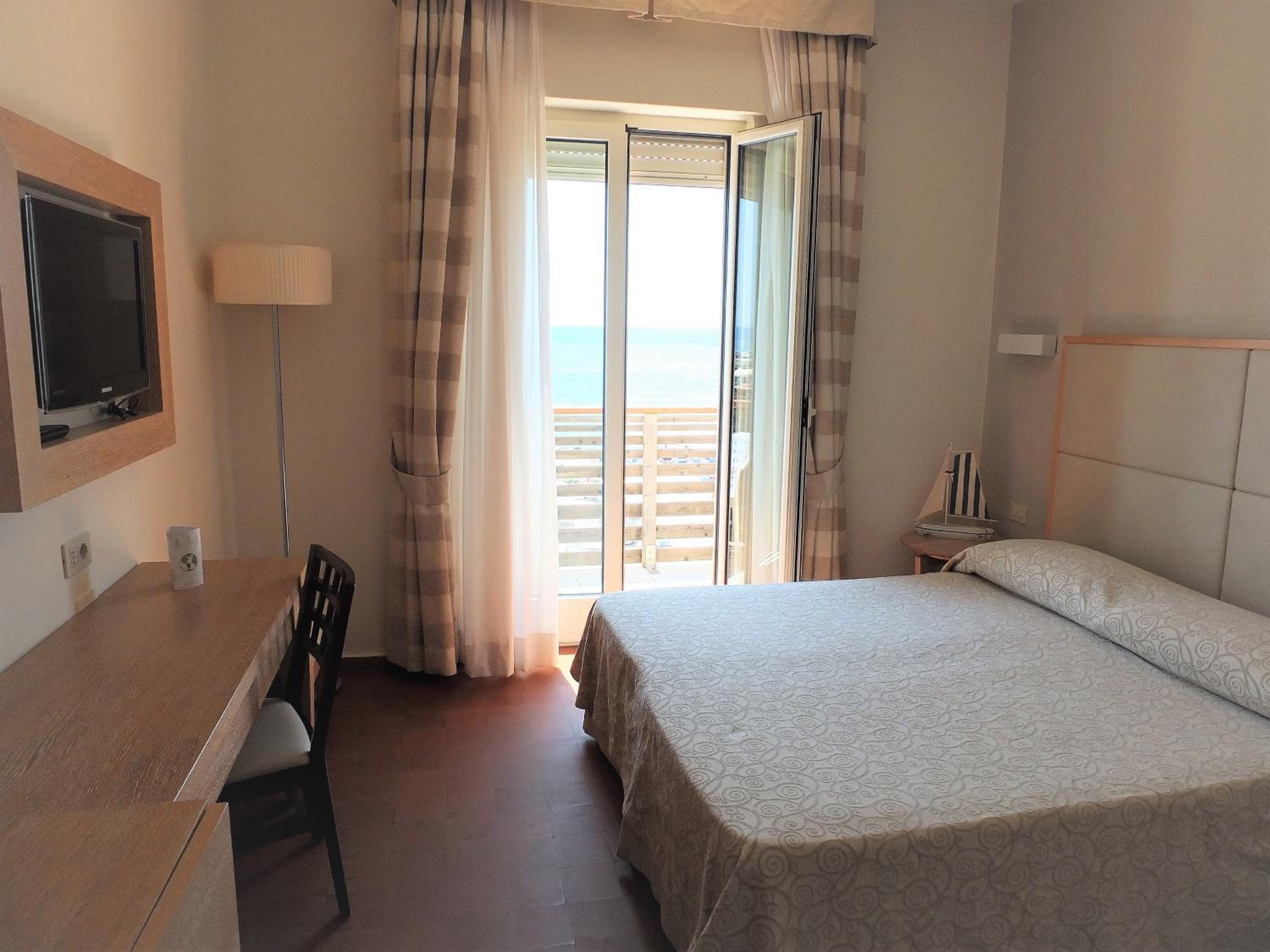 Standard Double Room with Terrace photo 1