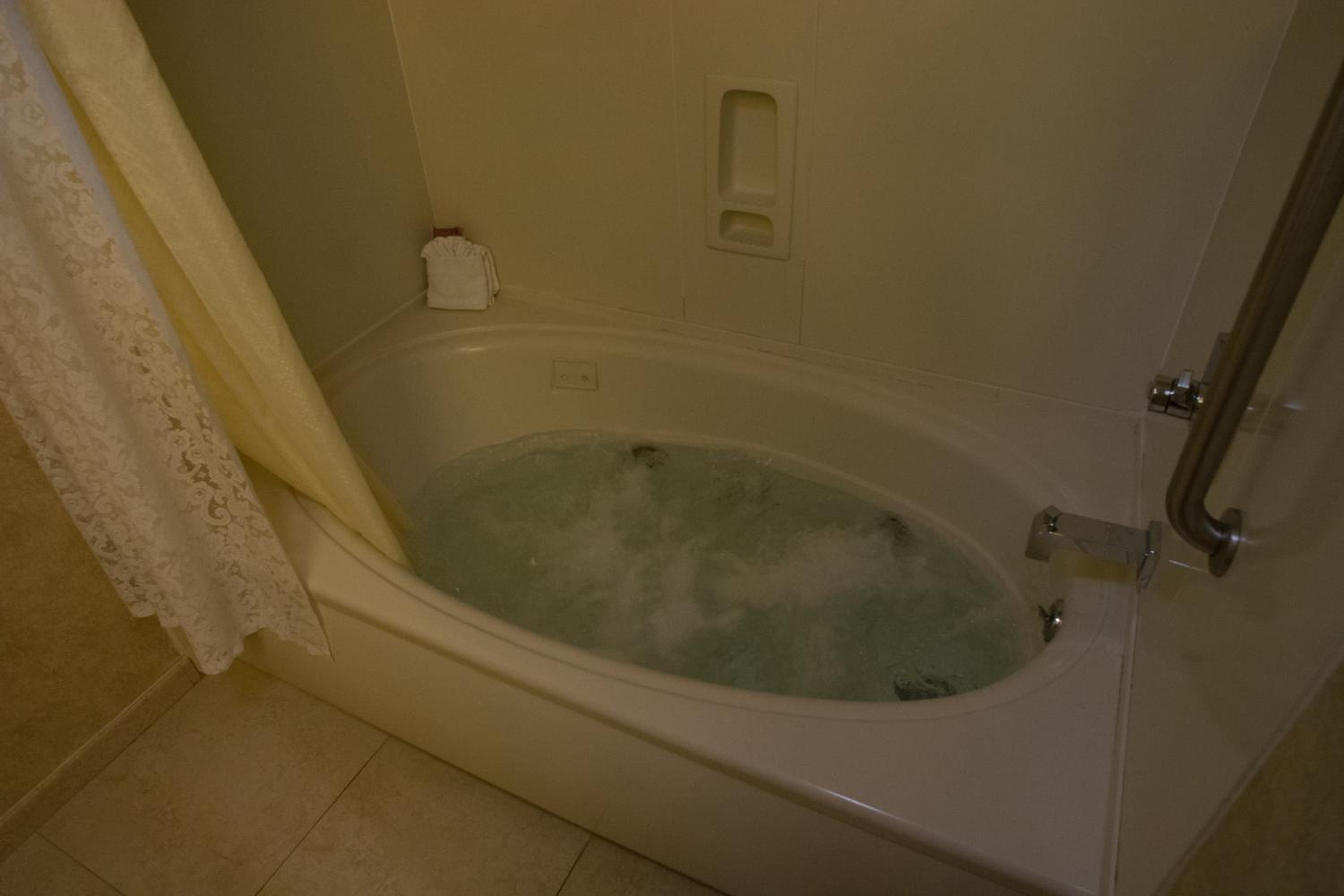Queen Room - Photo 3