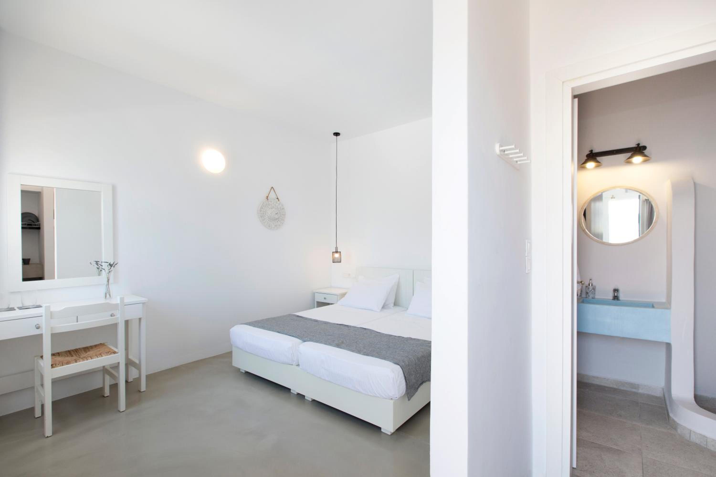 Superior Double or Twin Room with Pool View