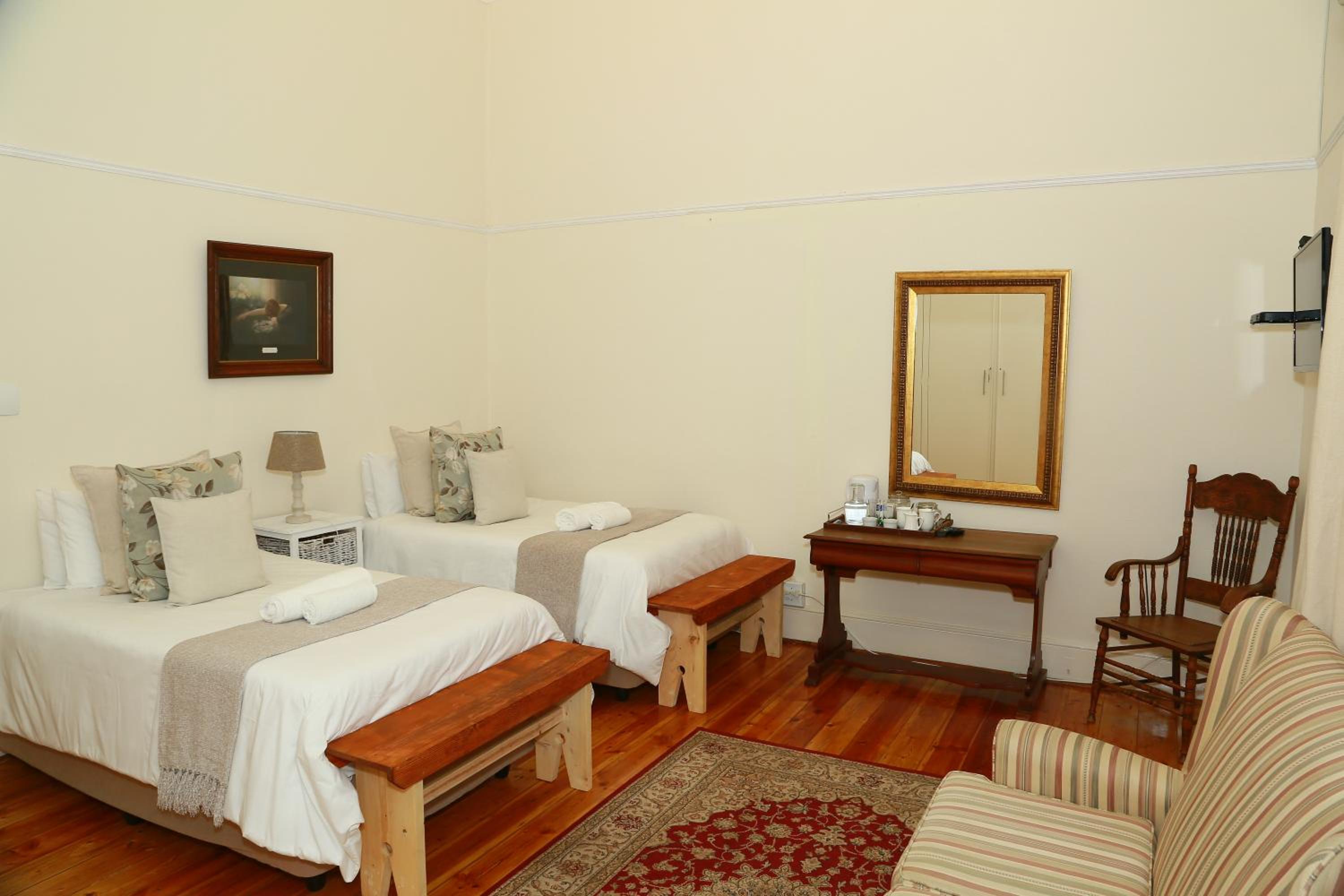 Double Room with Private Bathroom photo 1