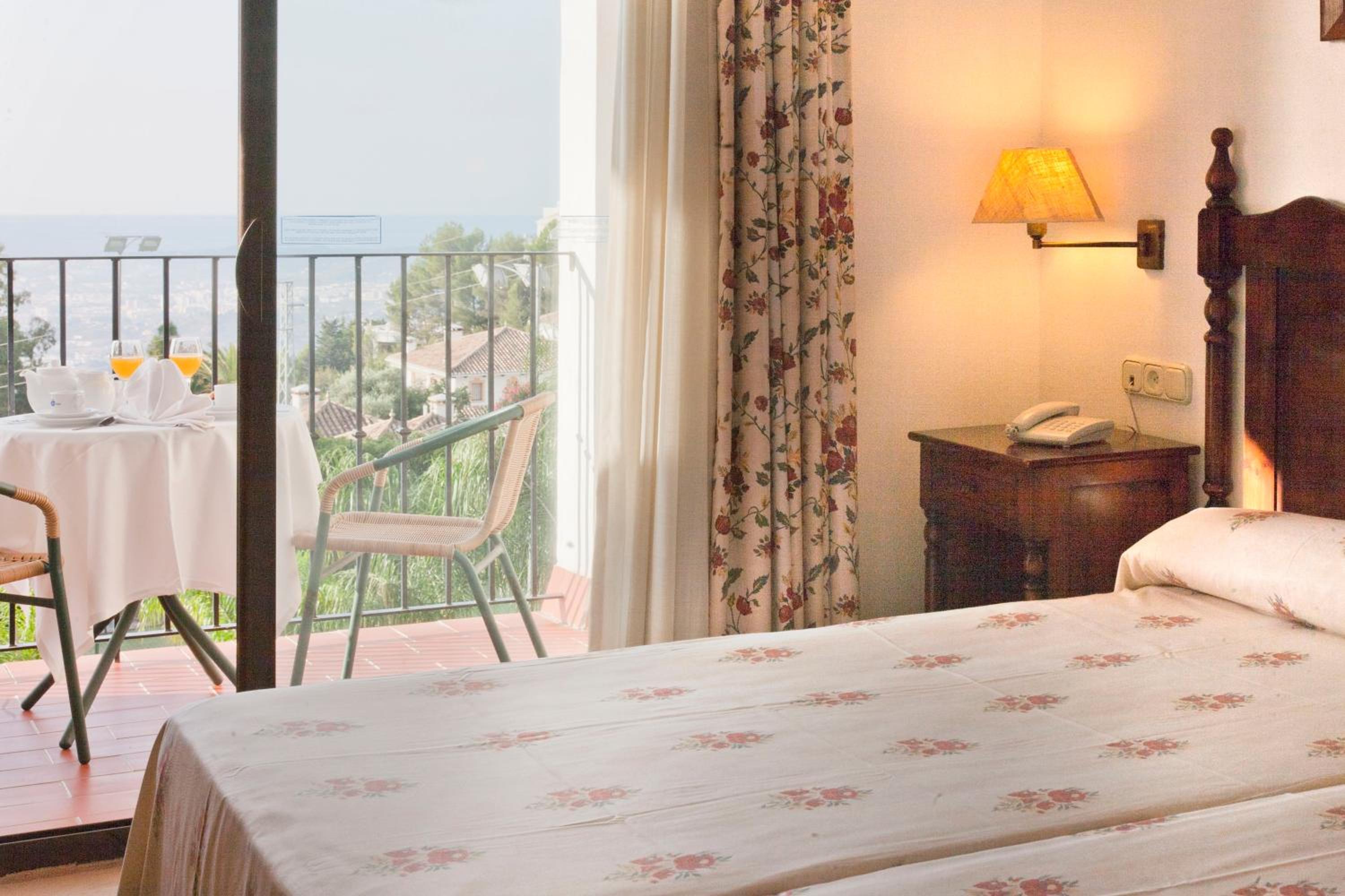 Superior Double Room - Photo 3