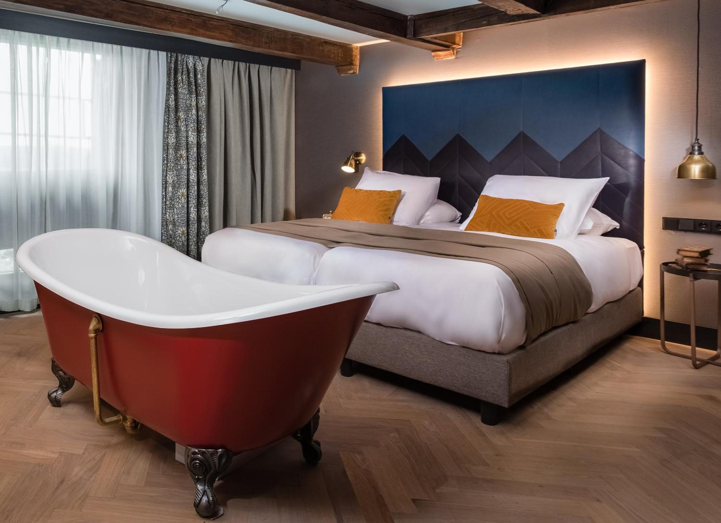 Superior King Room with Bath