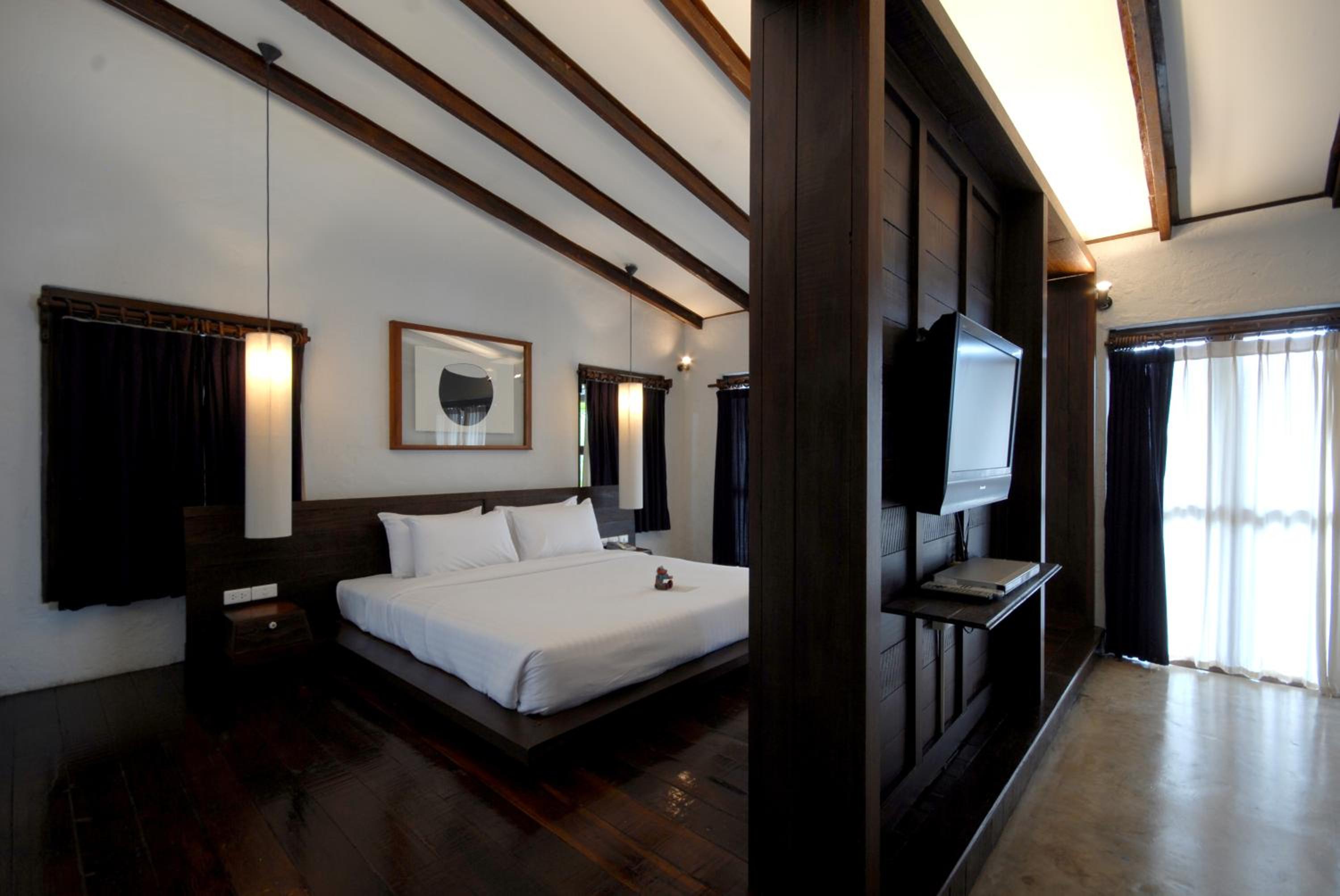 Suite - Photo 6