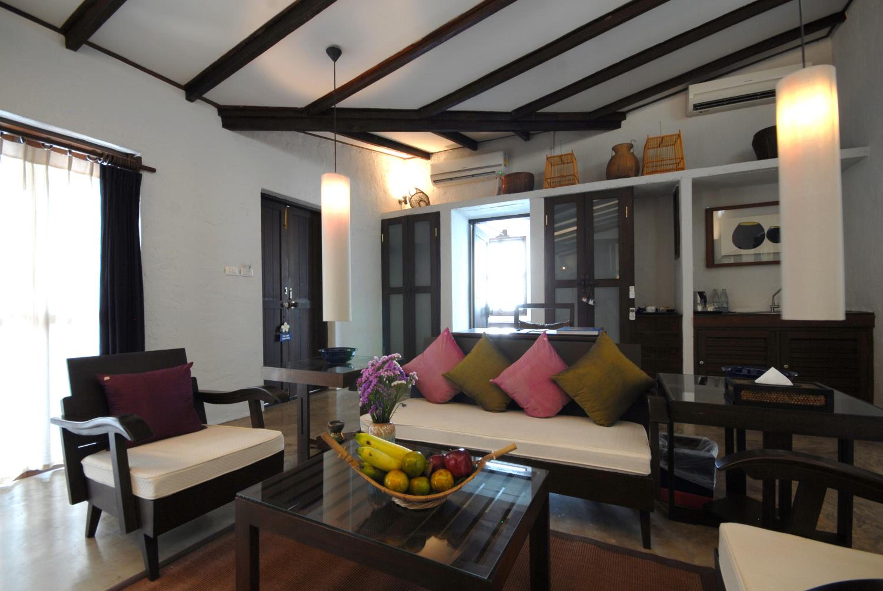 Suite - Photo 4