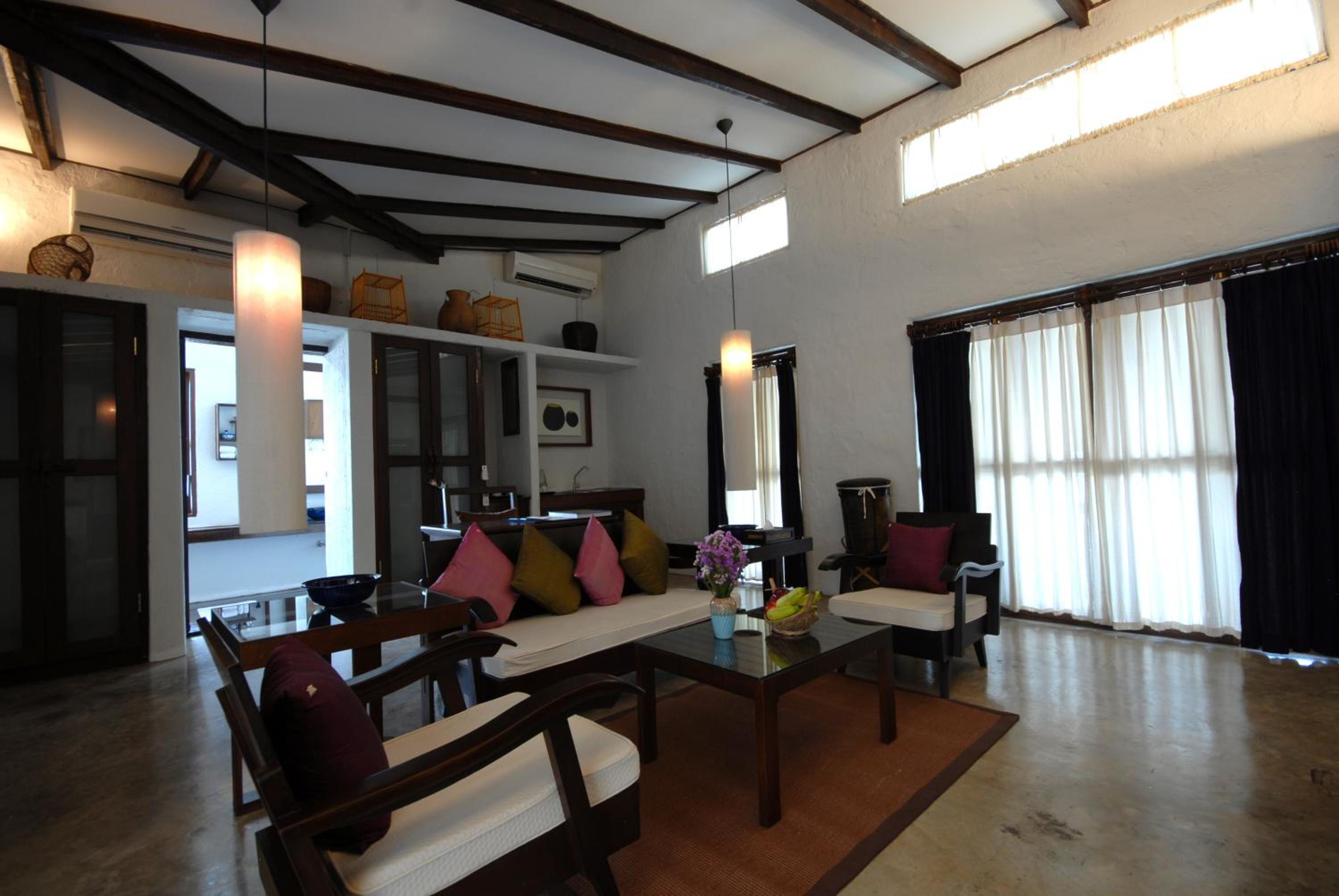 Suite - Photo 3