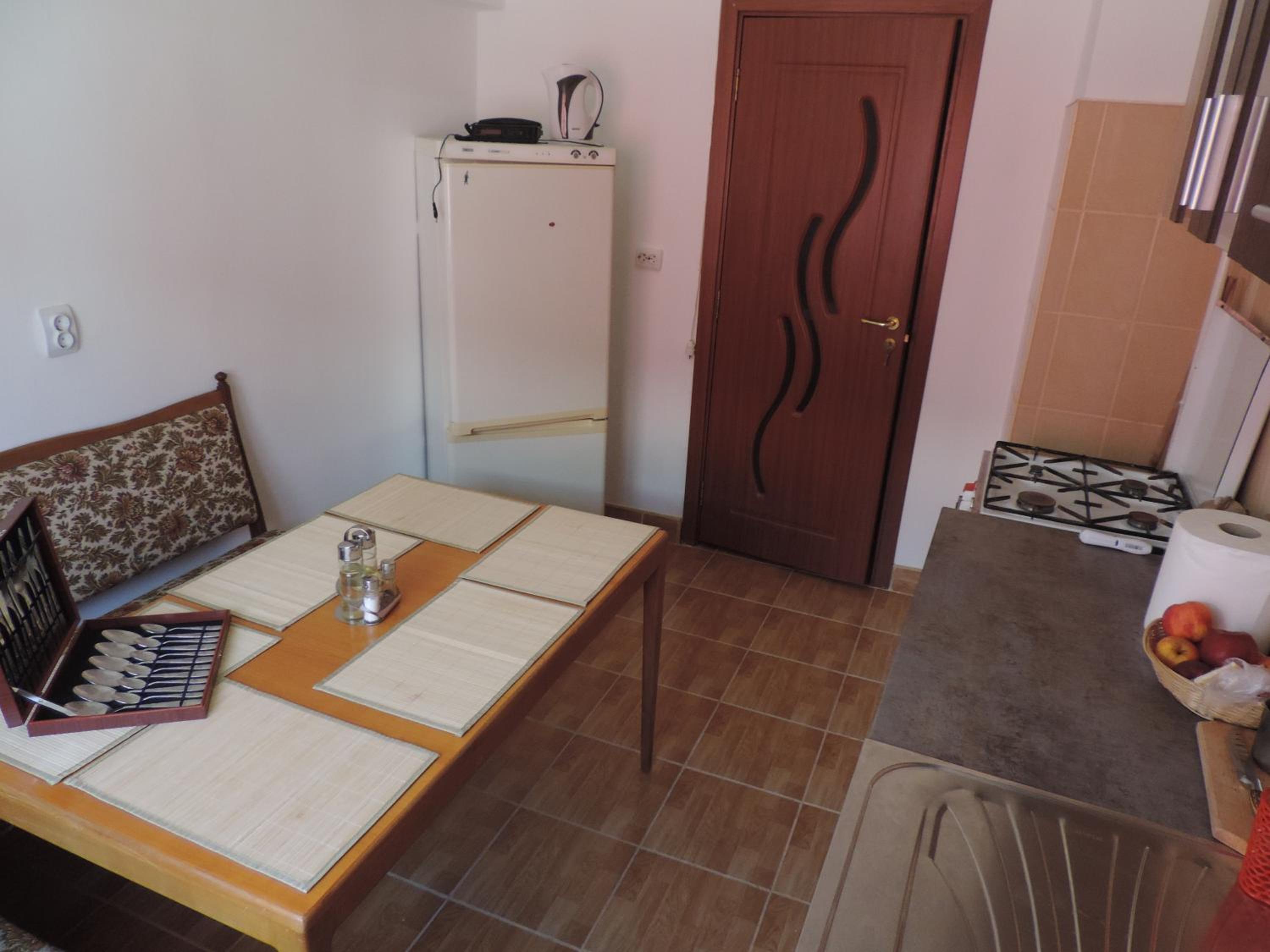 One-Bedroom Apartment - Photo 5