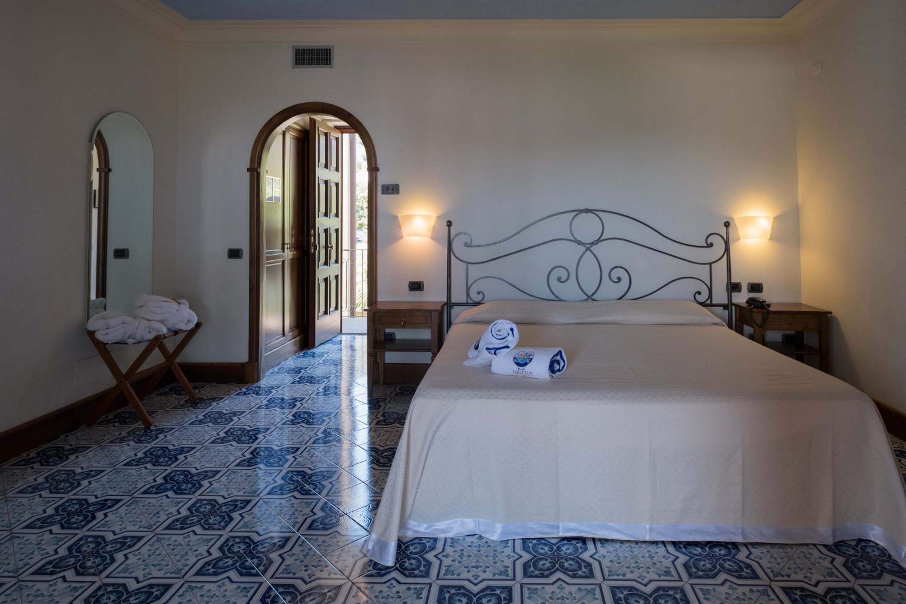 Comfort Double or Twin Room with garden view photo 3