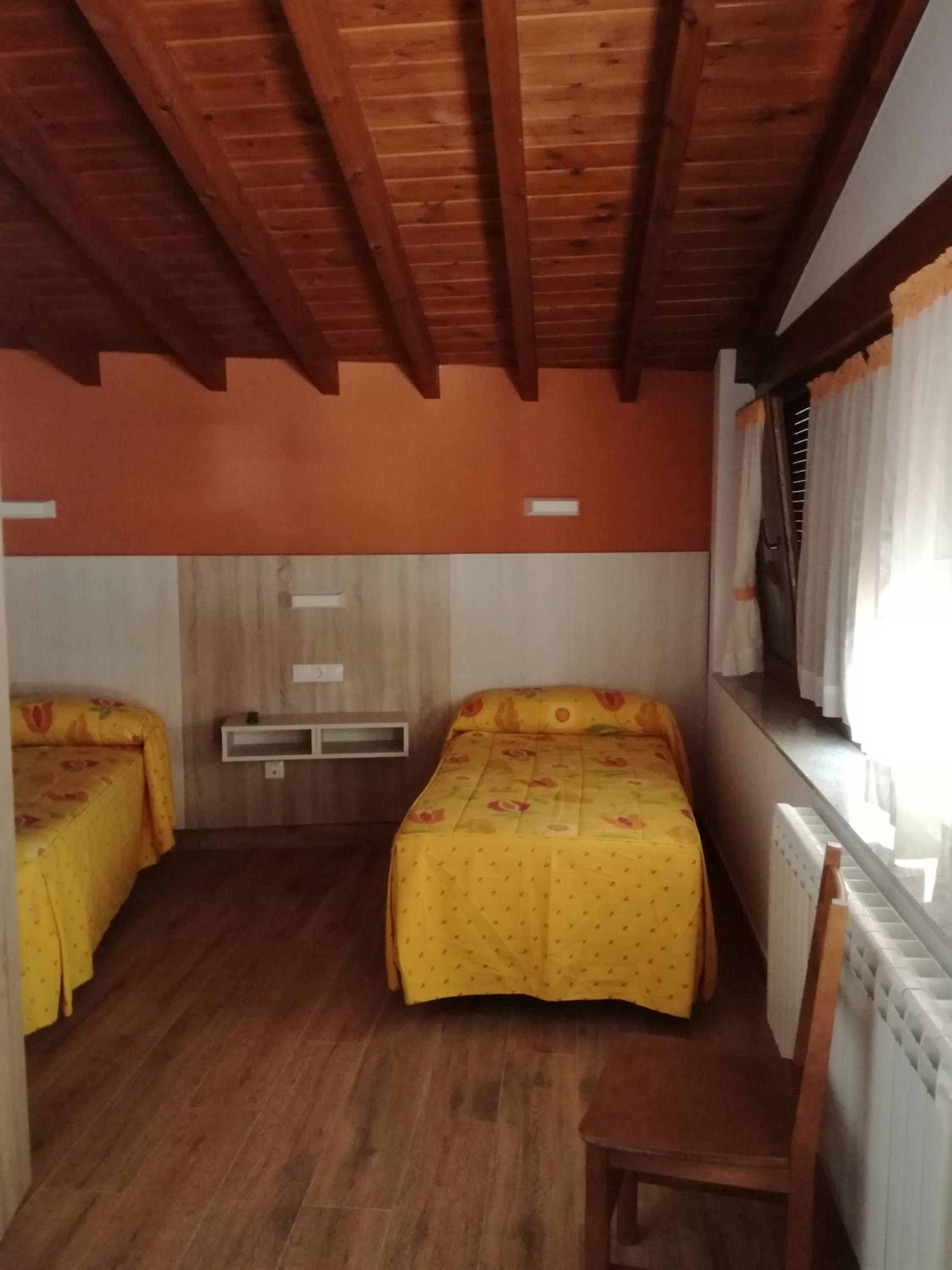 Habitación Doble con Baño Privado - Acceso para Personas con Discapacidad - Planta Baja