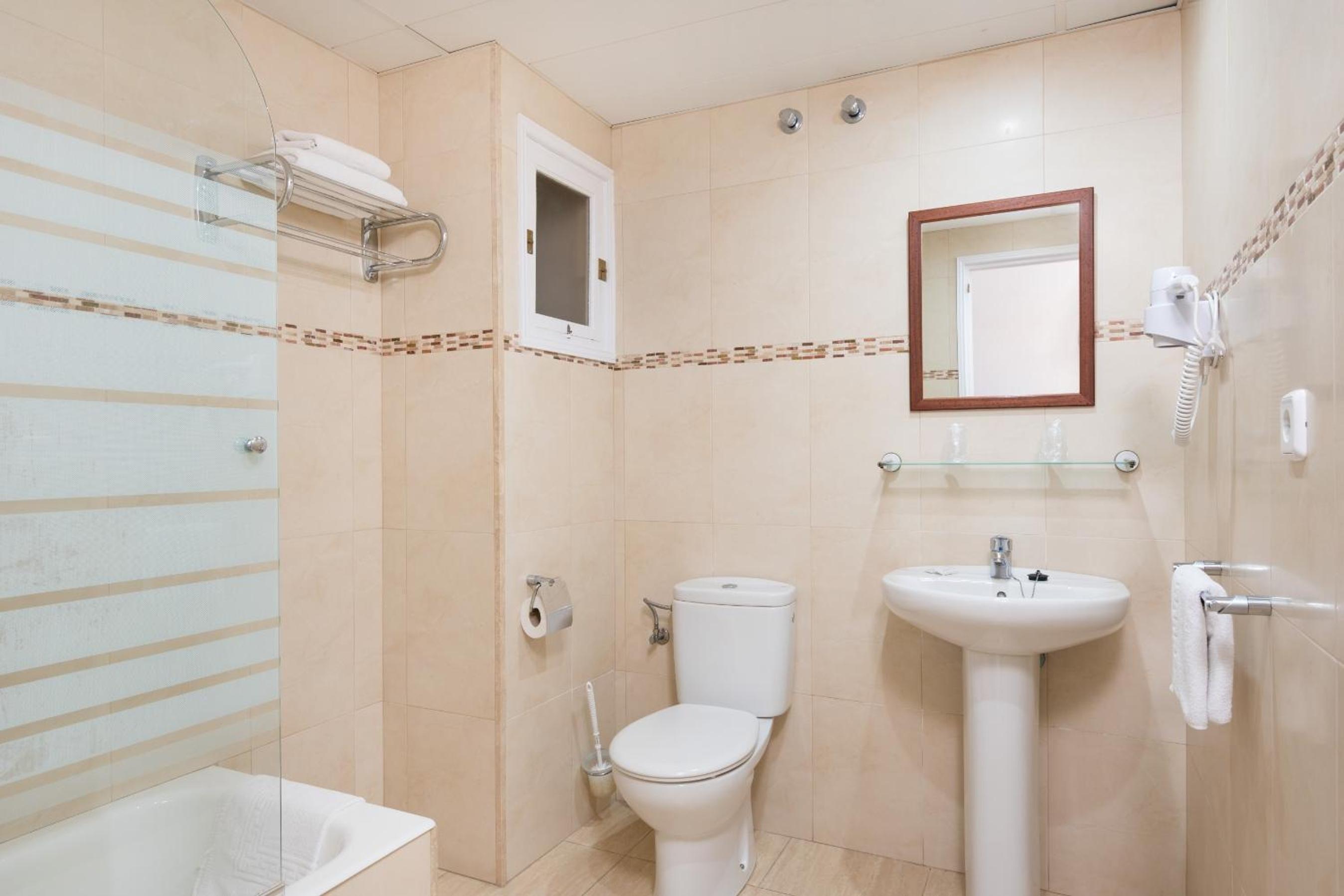 Large Double Room photo 2