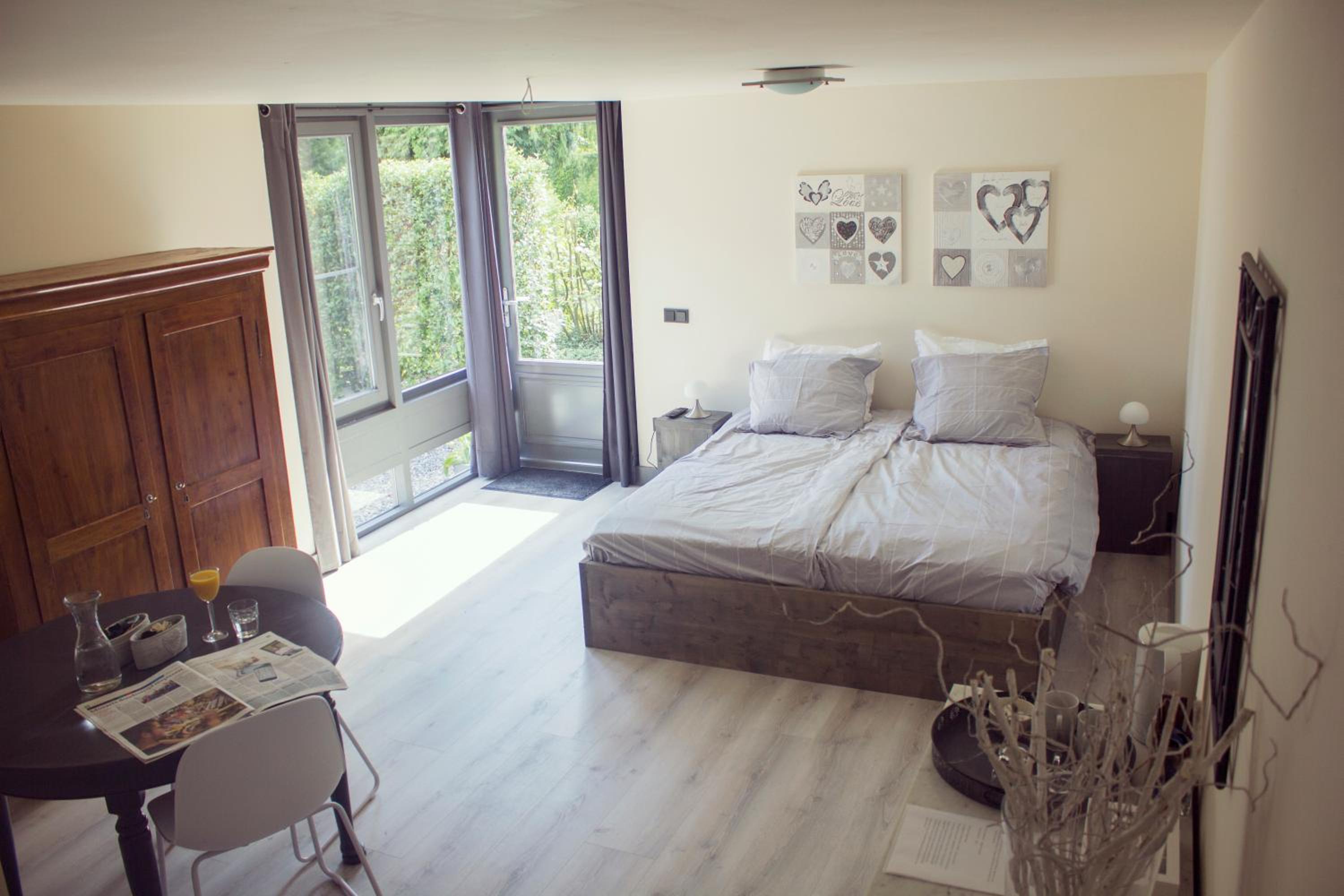 Deluxe Double Room with Bath photo 1