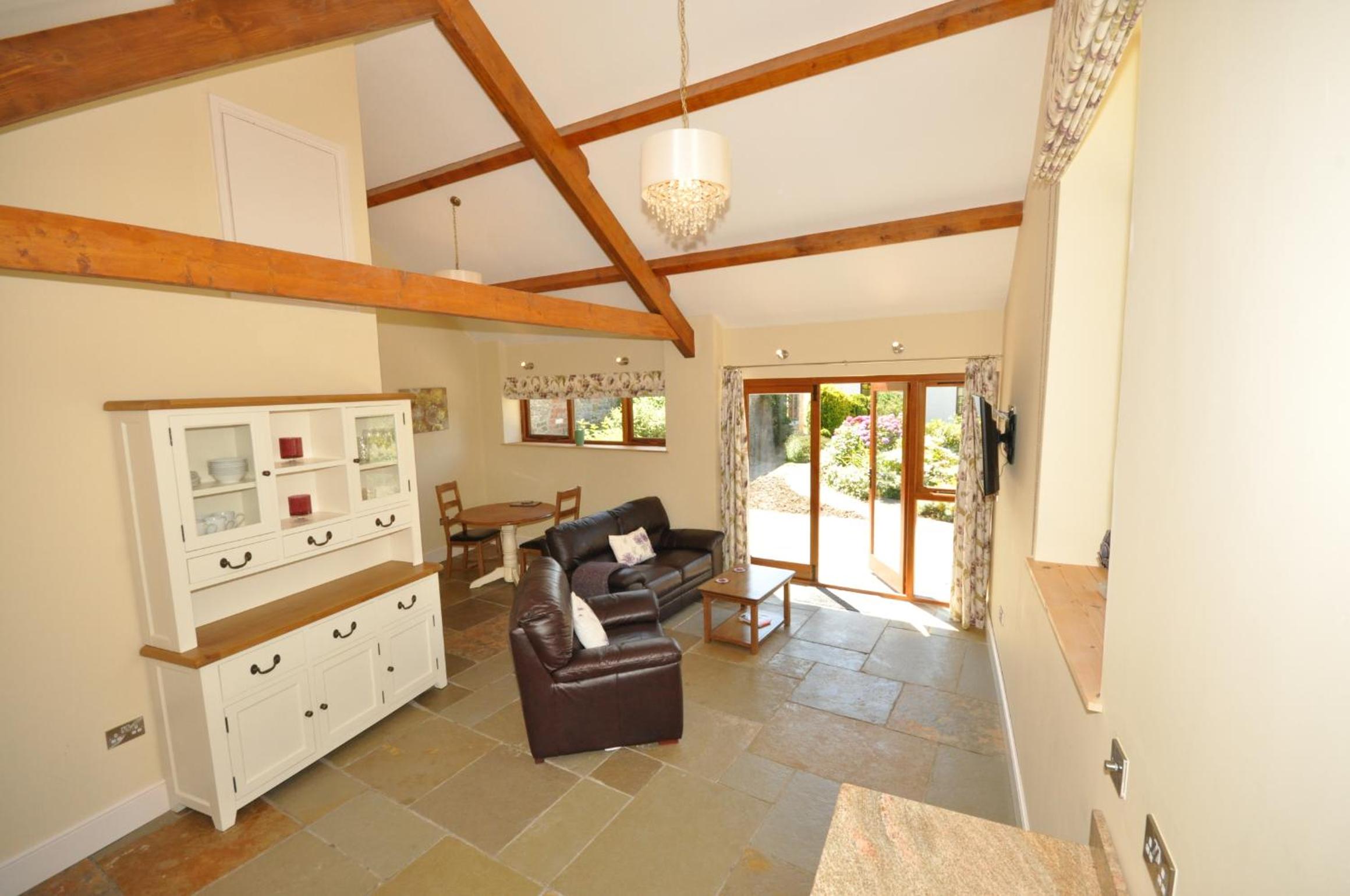One-Bedroom House photo 1