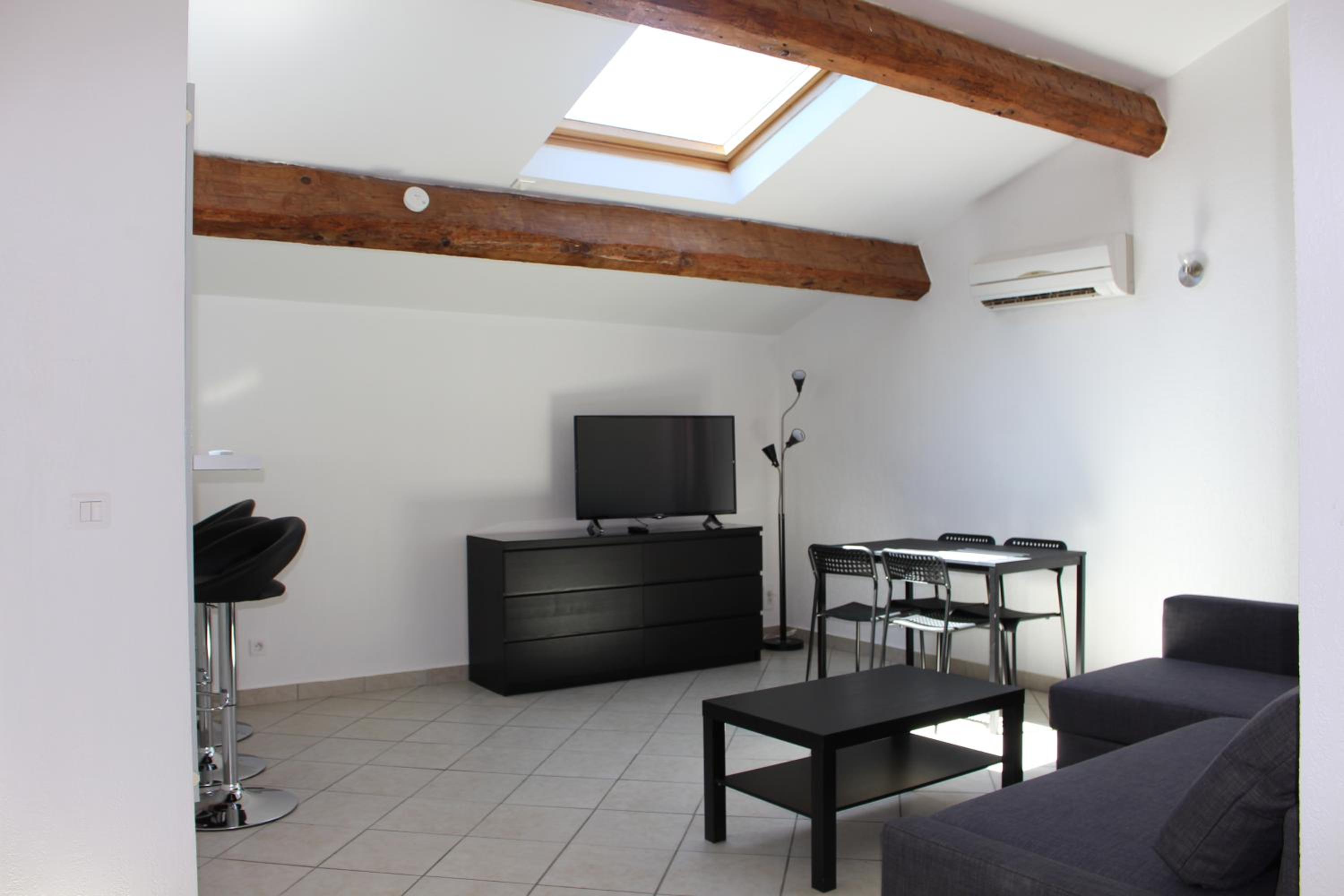 Apartment photo 3