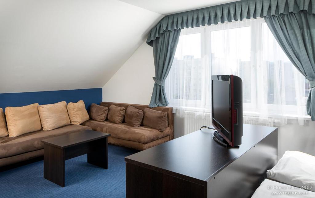 Two-Bedroom Suite photo 1