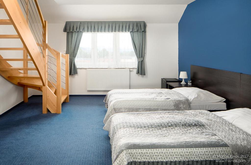 Two-Bedroom Suite photo 2