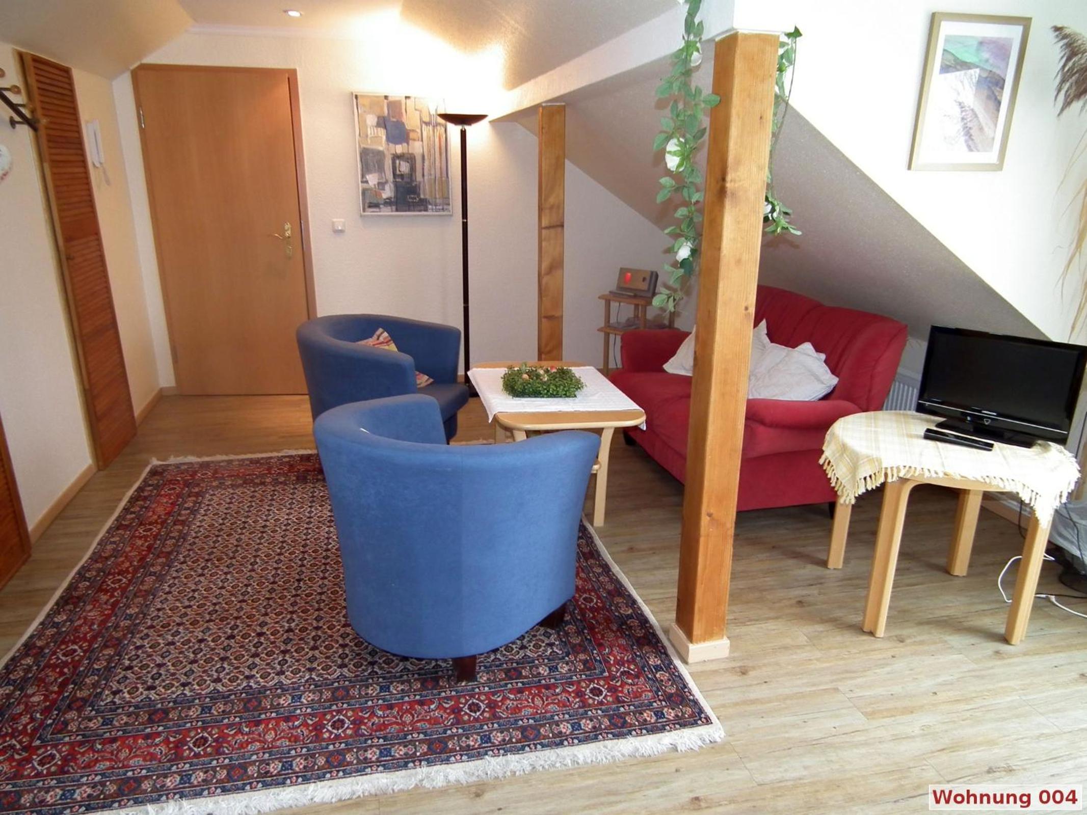 Family Studio - Photo 1
