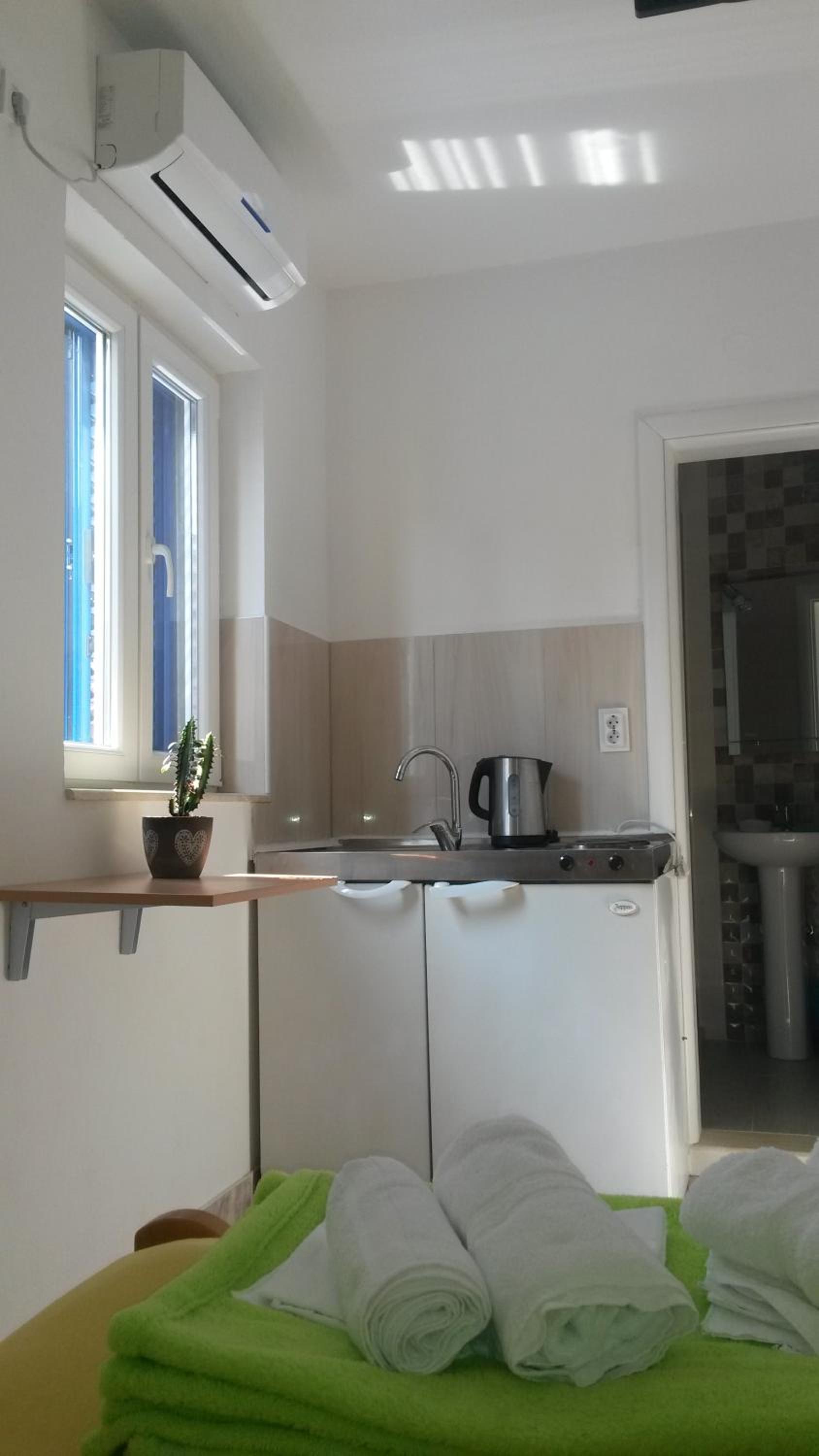 Studio Apartment photo 3