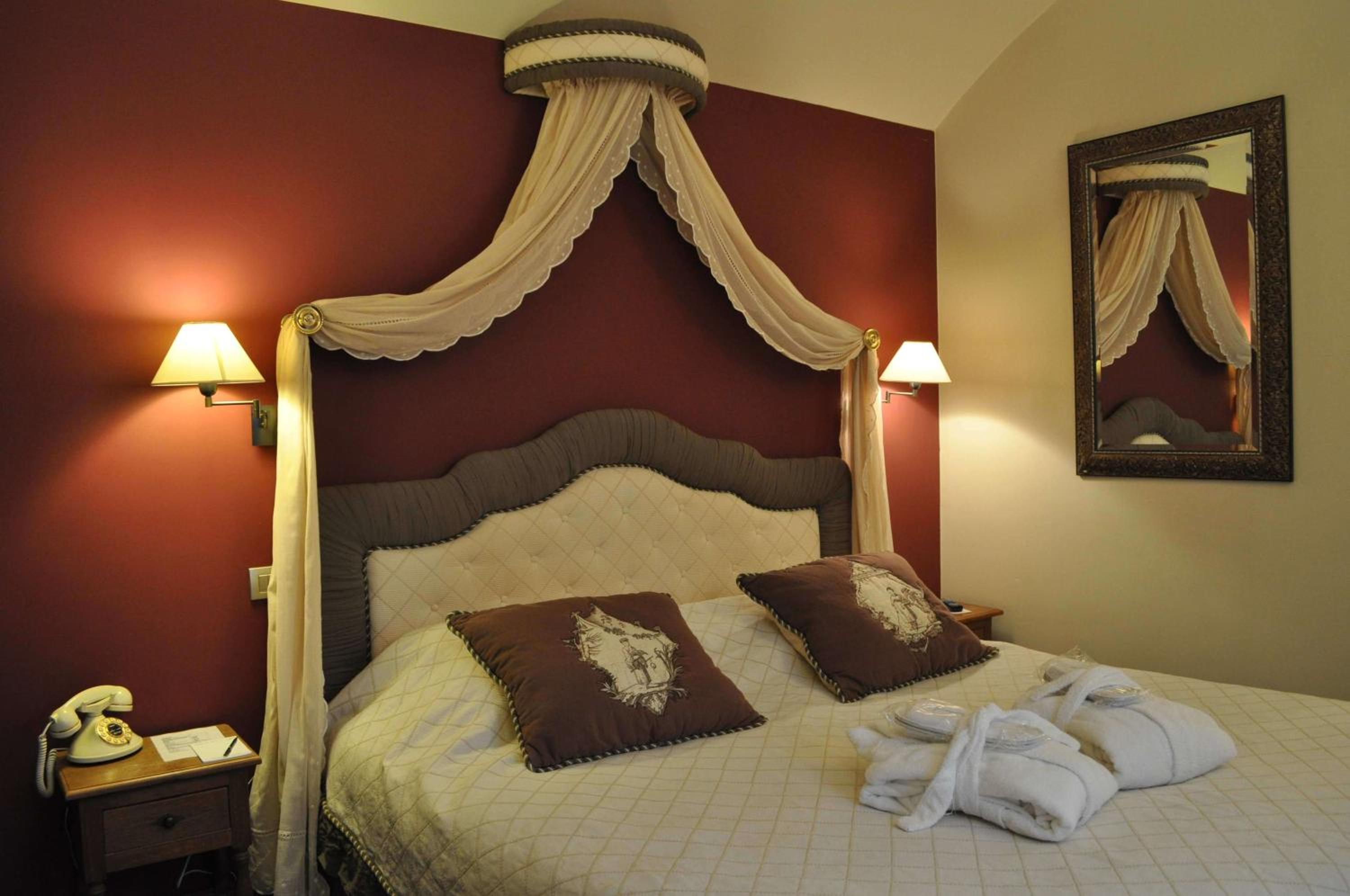 Duplex Suite with Garden View - Photo 9