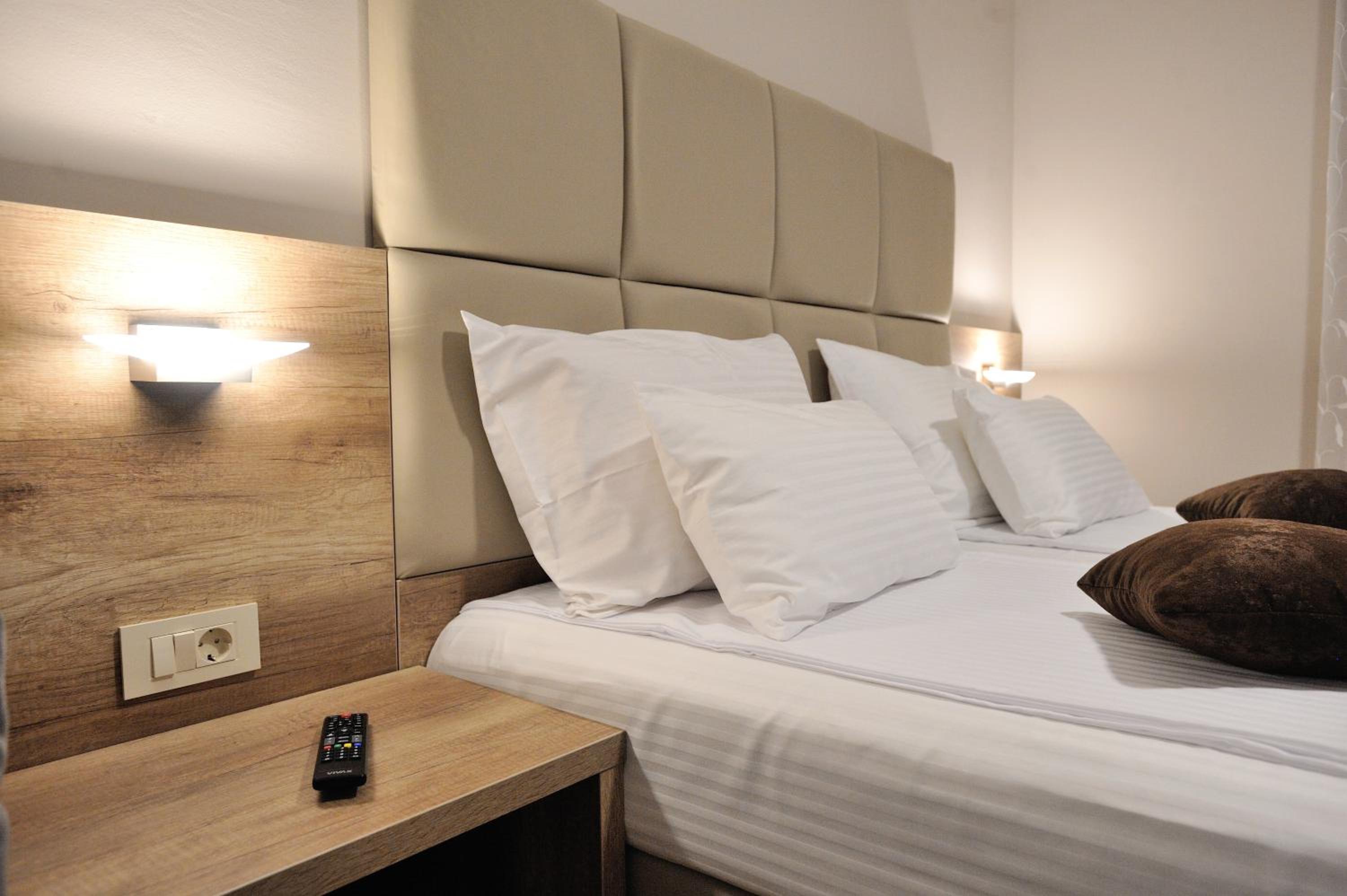Deluxe Double Room photo 2