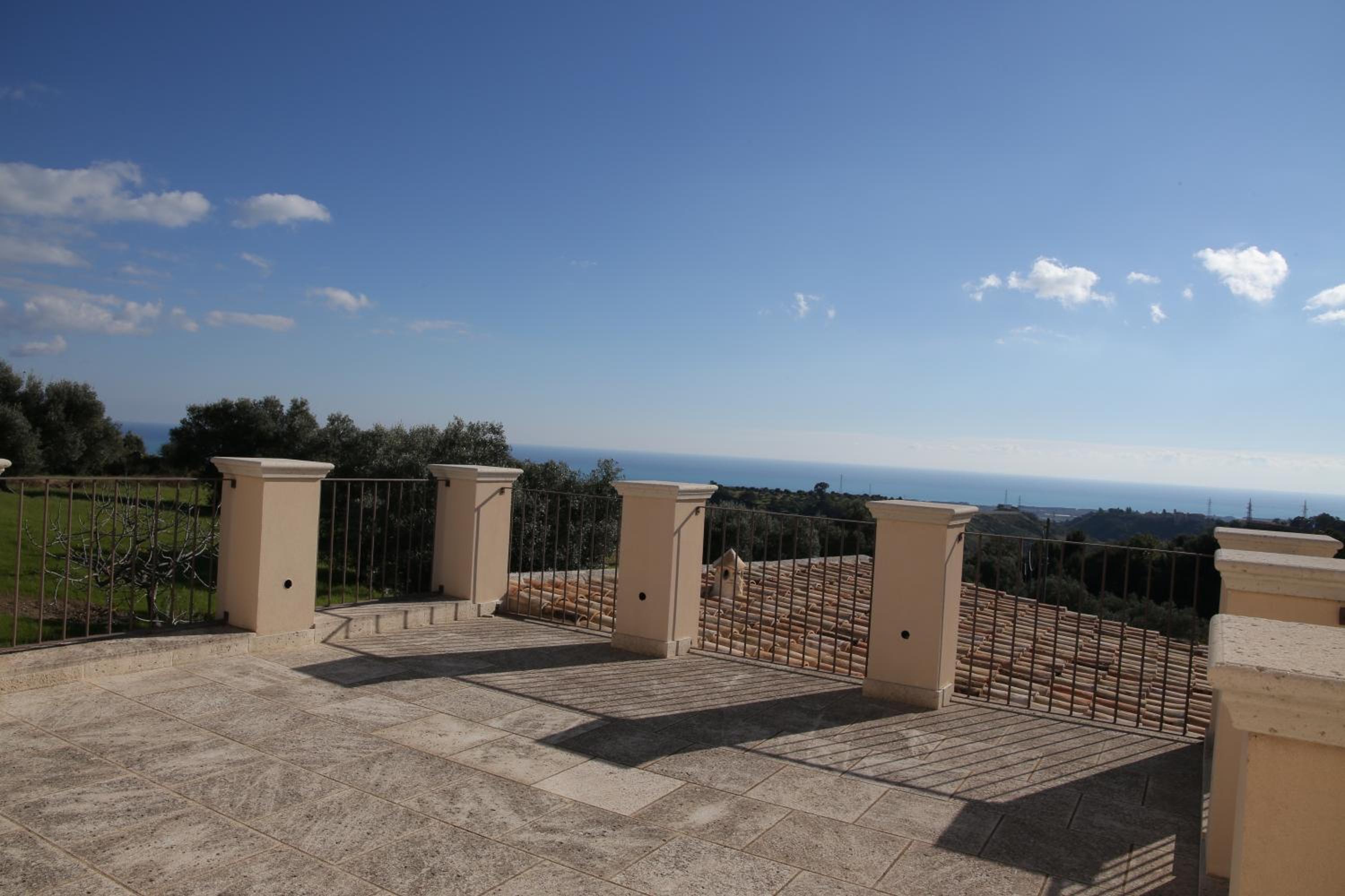 Double Or Twin Room With Terrace photo 3