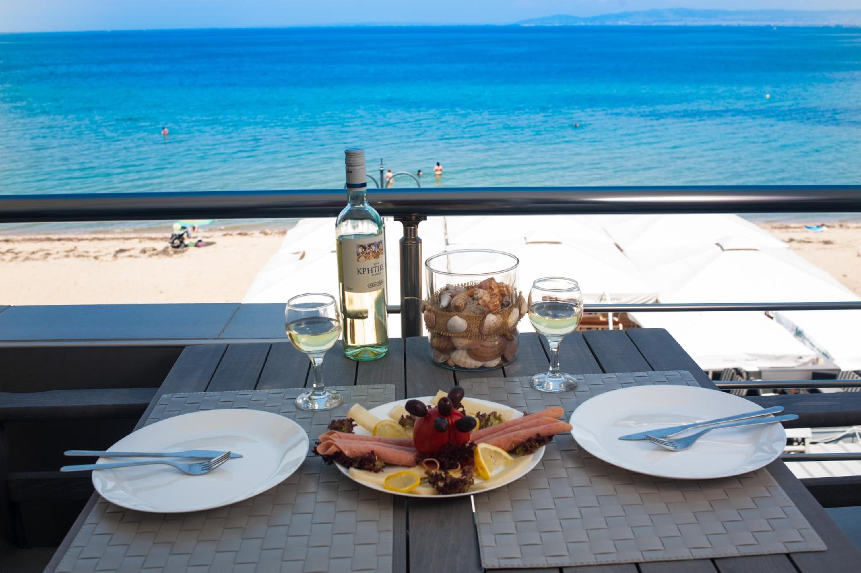 Studio Apartment with Sea View photo 3