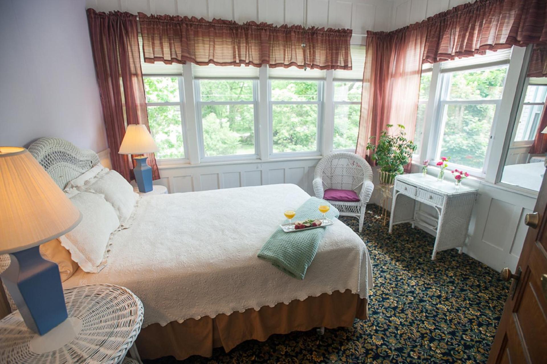 Queen Room photo 3