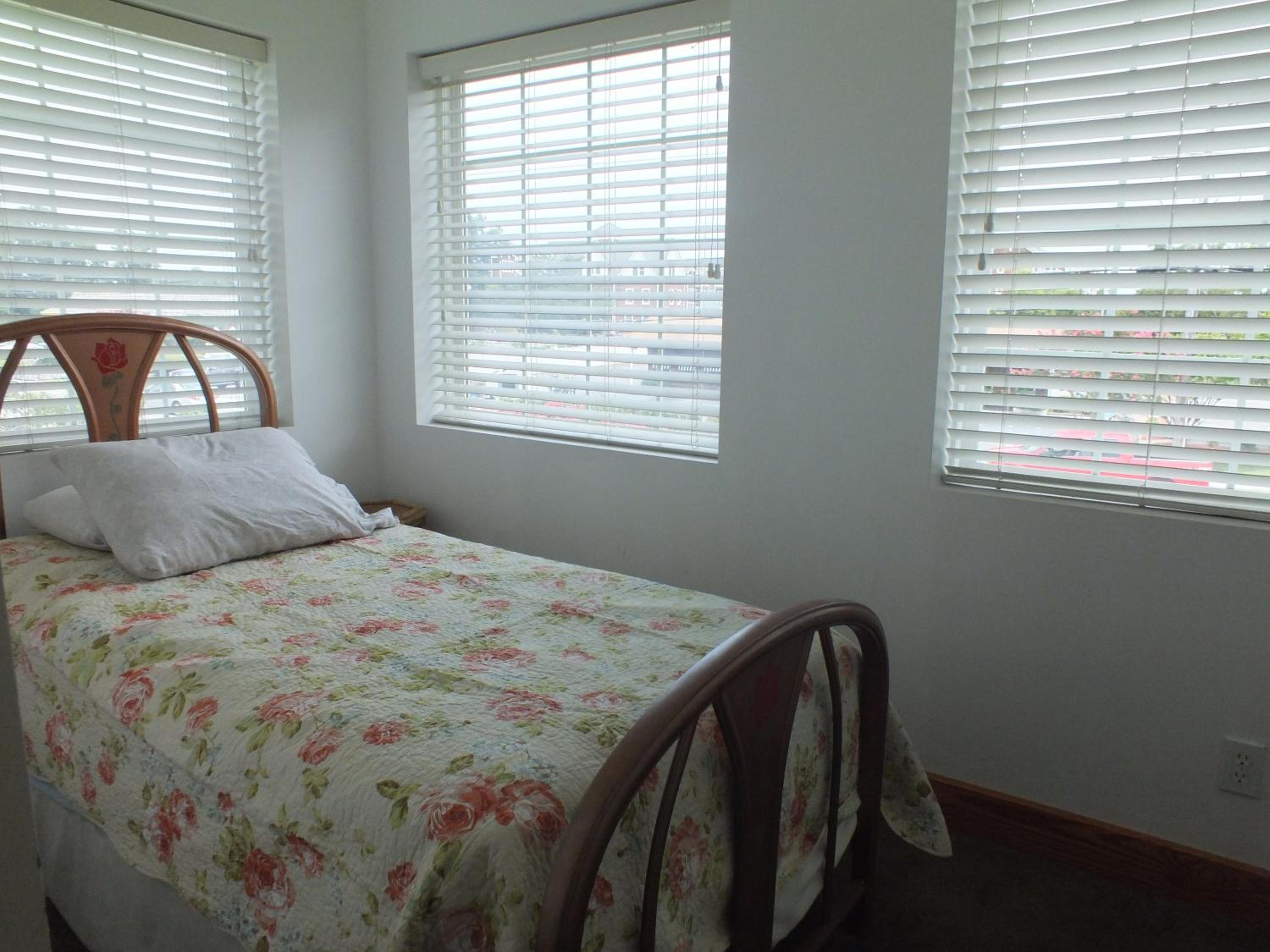 Double Room with Two Double Beds - Non-Smoking - Photo 12