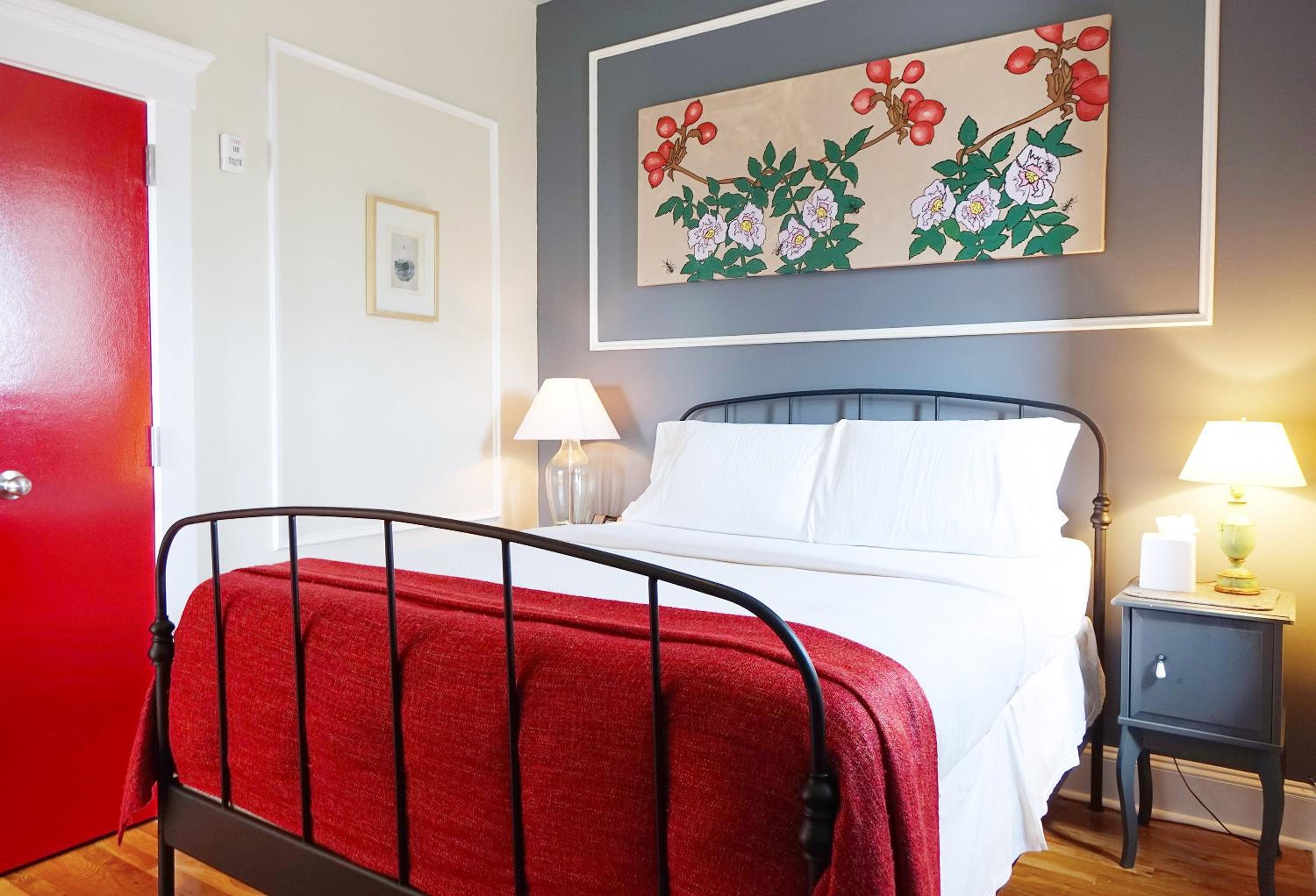 One-Bedroom Suite with Terrace - Photo 1