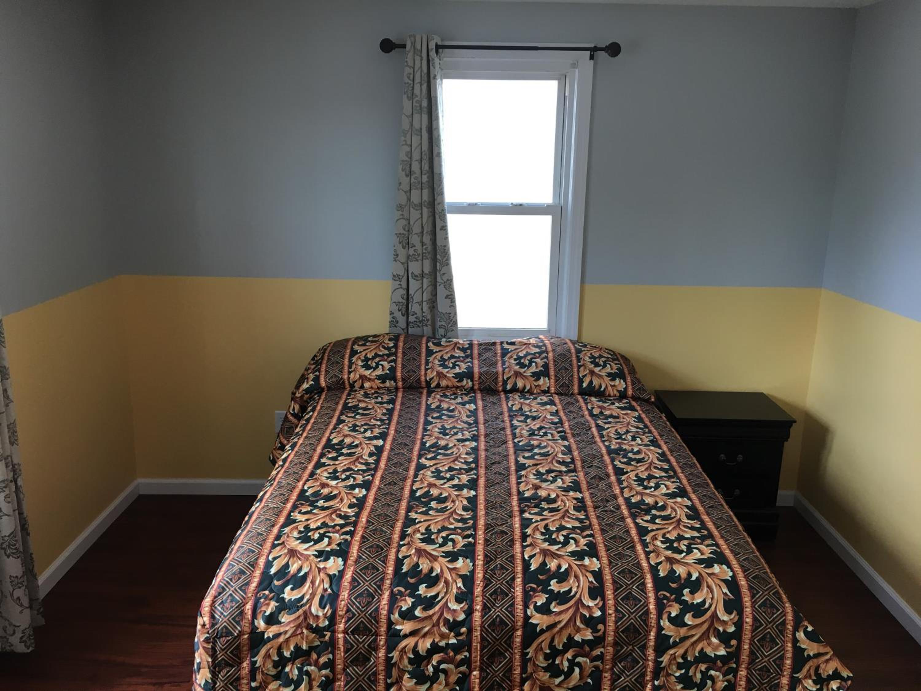 Two-Bedroom Apartment - Photo 4