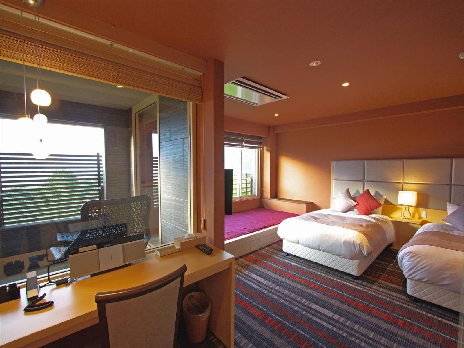 Twin Room with Mt.Fuji View - Photo 3