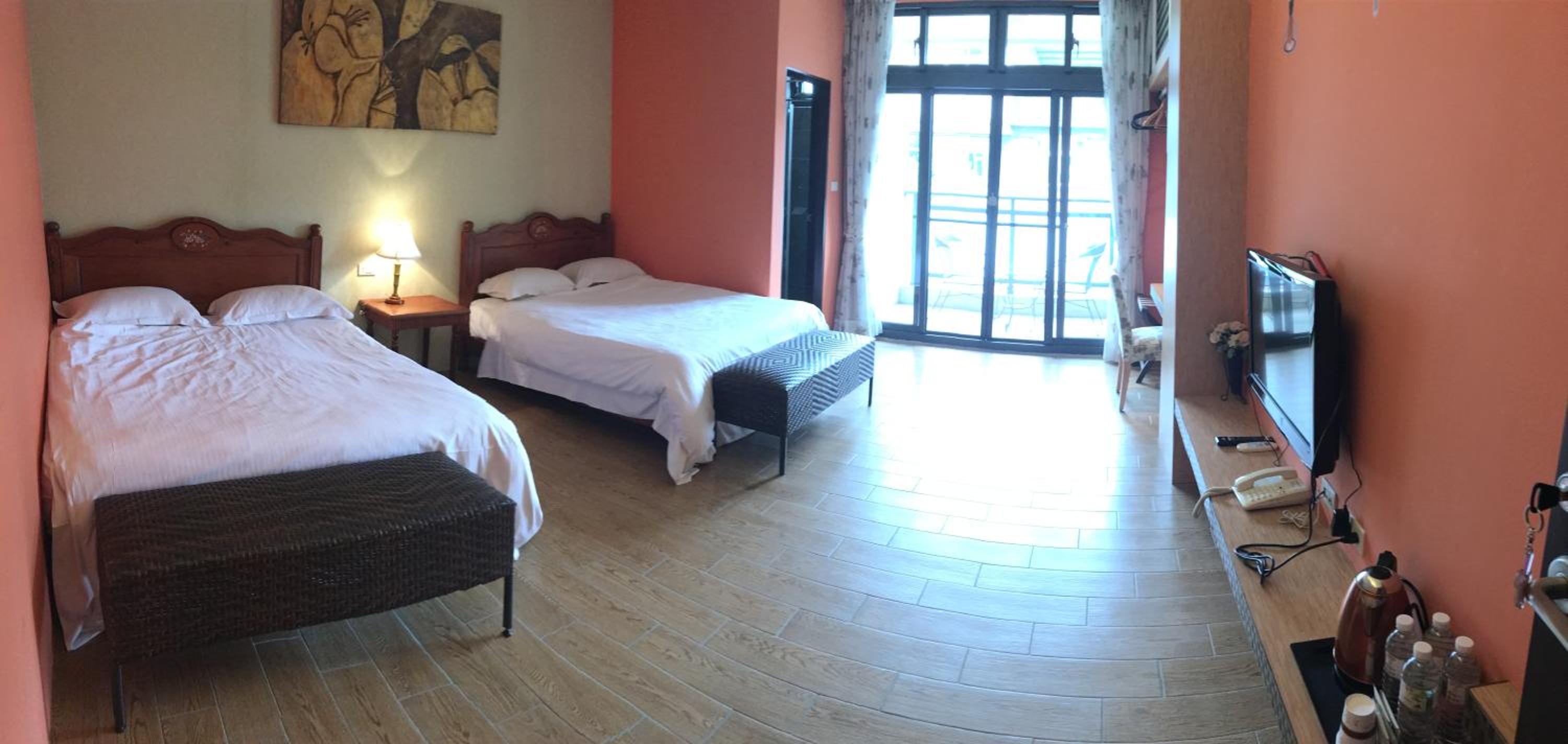 Quadruple Room with Balcony photo 1