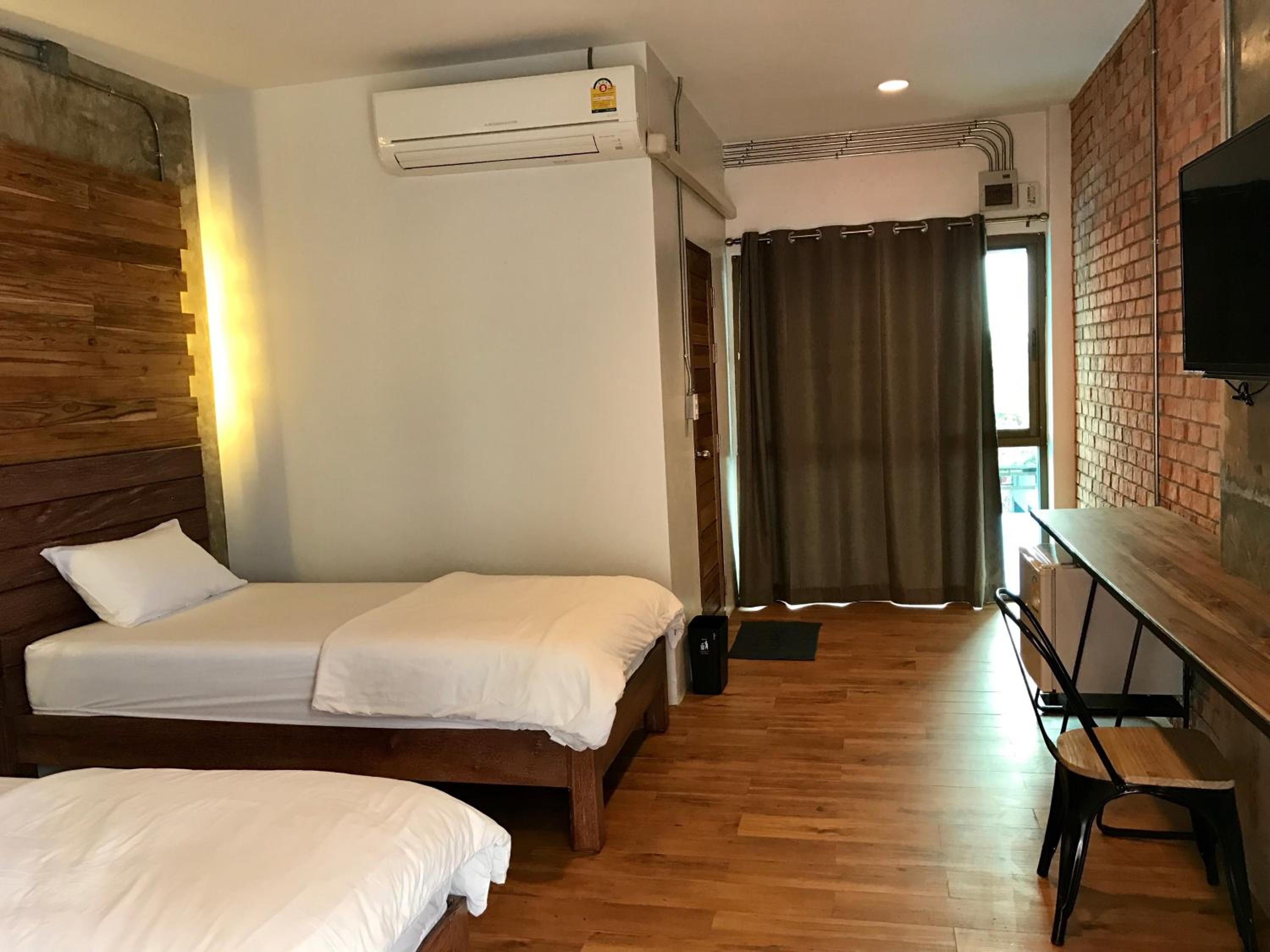 Deluxe Twin Room photo 1