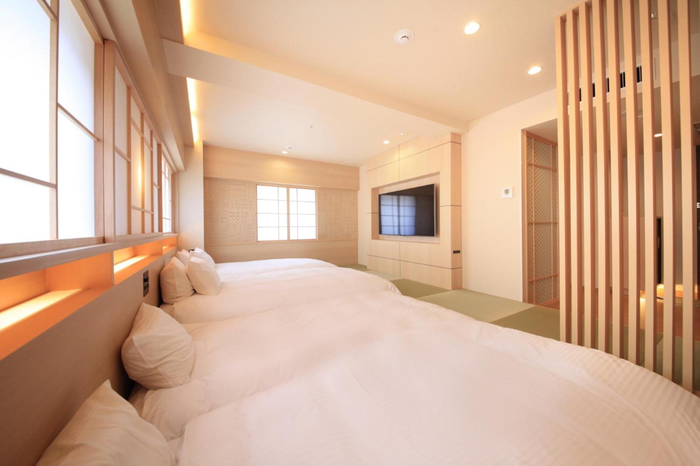 Japanese-Style Room with Two Beds - Smoking photo 2